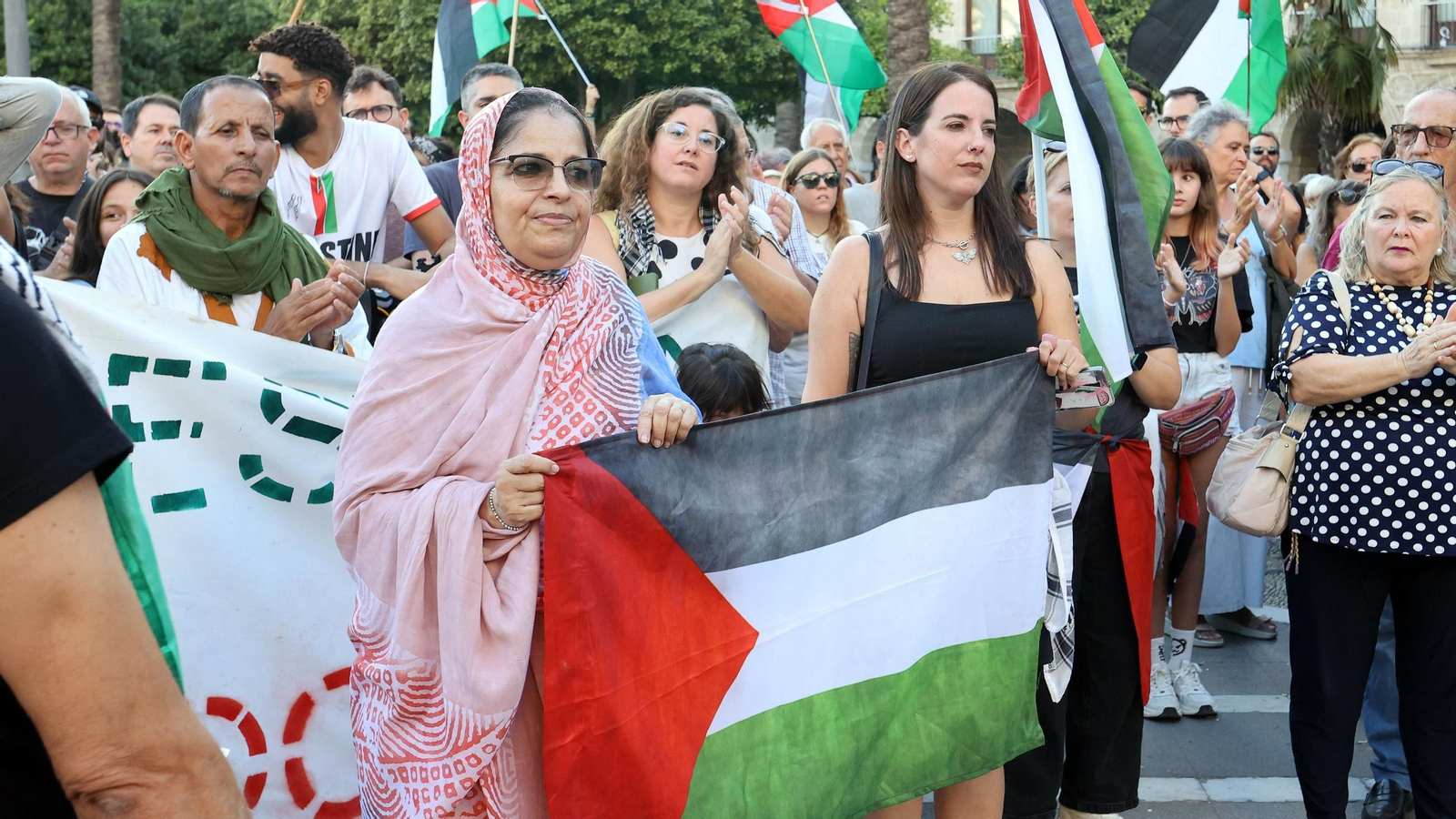 Cacerolada en Jerez para exigir la liberación de la flotilla de Gaza