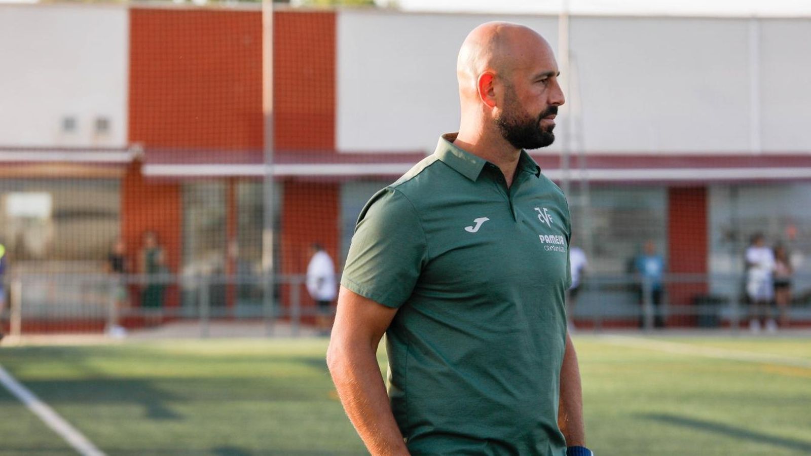 Pepe Reina, técnico del juvenil del Villarreal.