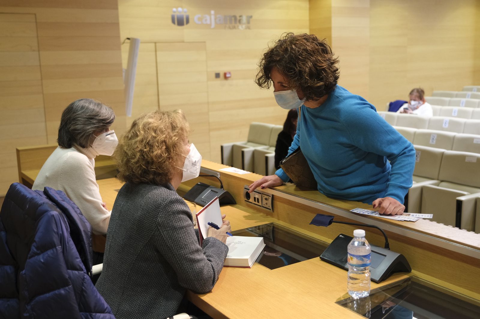 Fotogalería Diario de los Libros, con Julia Navarro. Almería