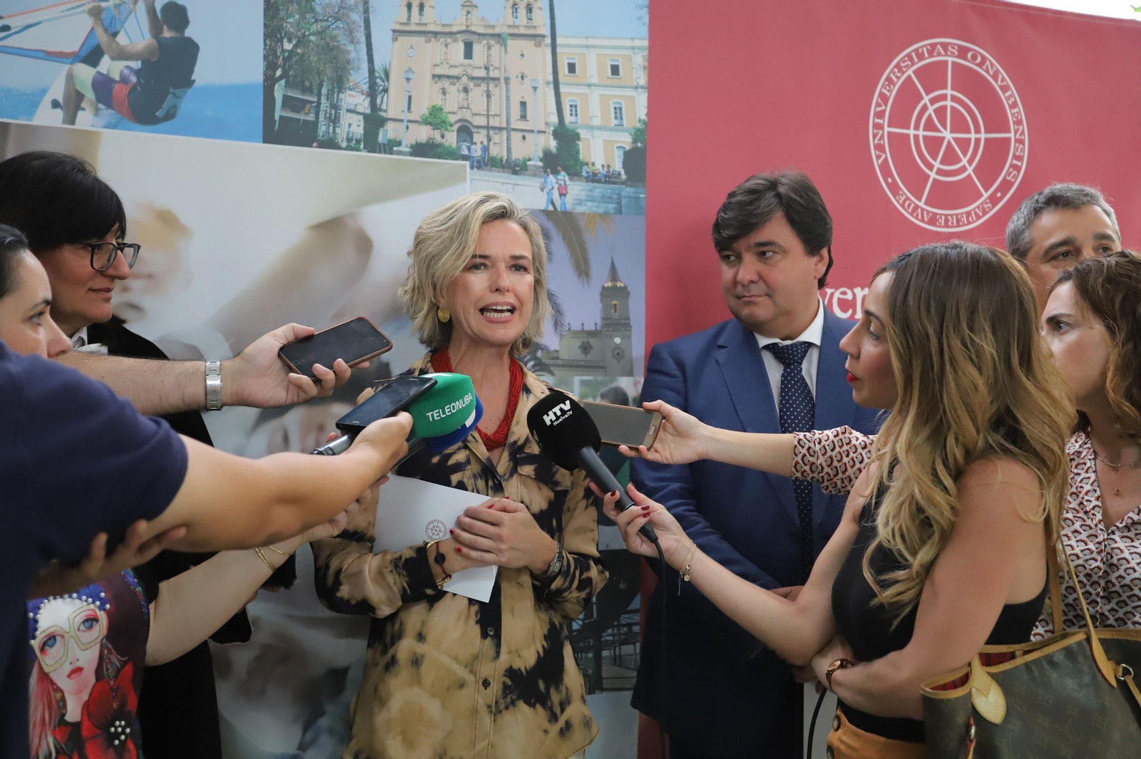 Imágenes de la investidura póstuma de García Palacios como doctor Honoris Causa