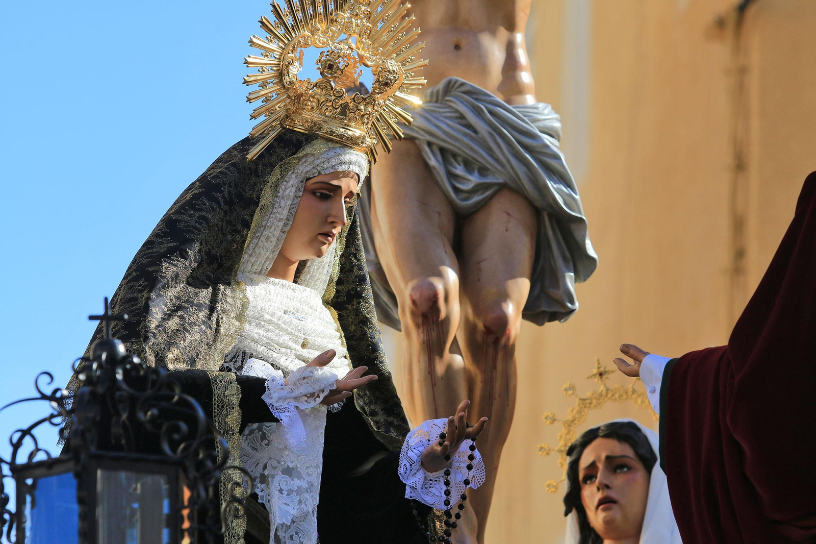 La procesión del Calvario, en imágenes