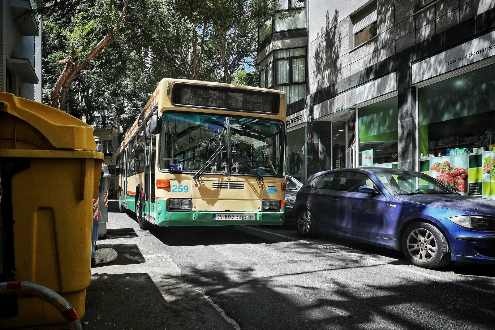 Los vecinos de San Severiano le plantan cara al Ayuntamiento de Cádiz