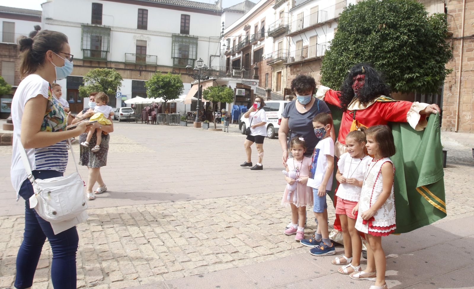 El terror de la Diablilla por las calles de Montoro, en fotografías