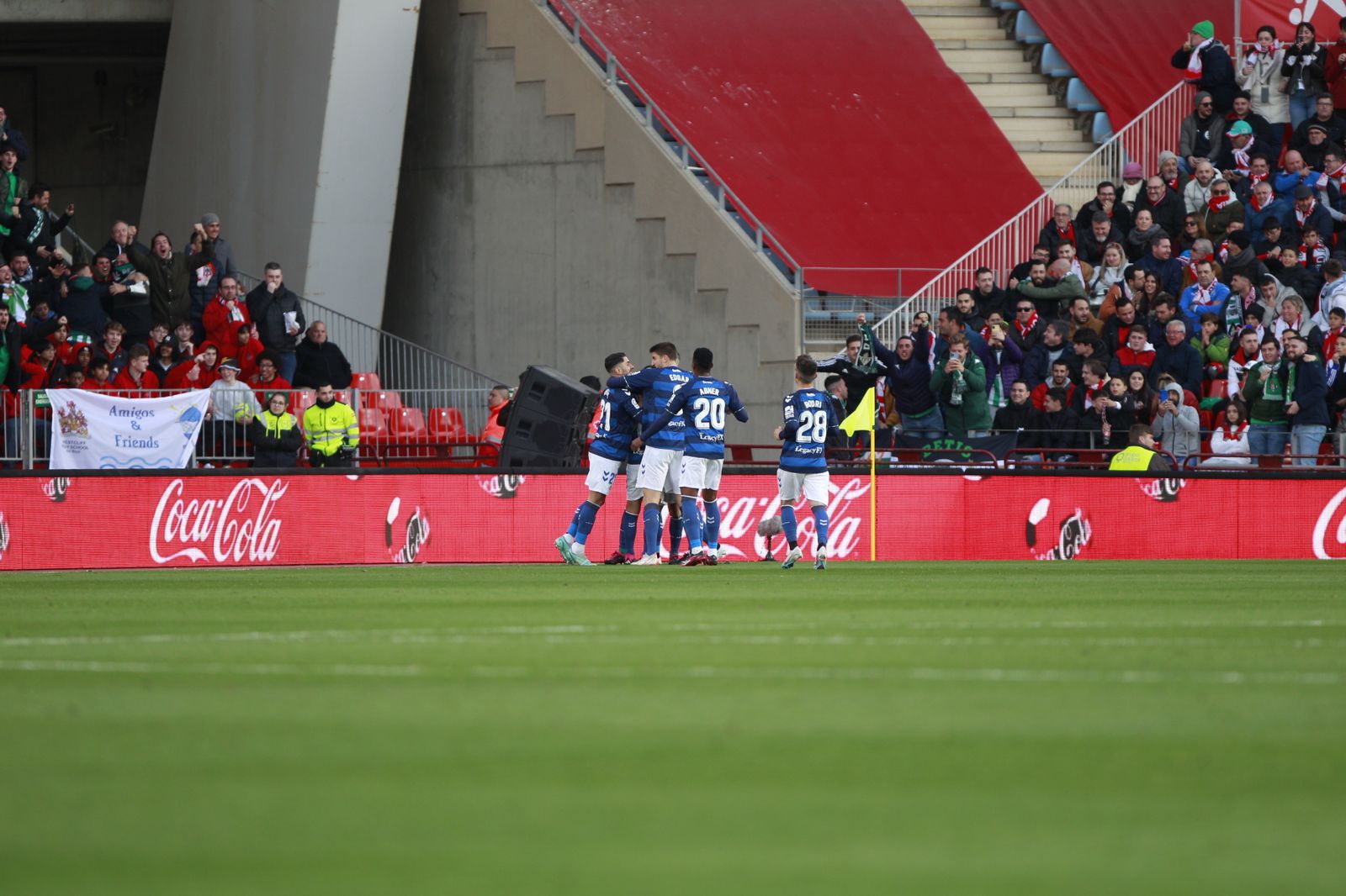 Imágenes del partido de fútbol U.D. Almería-Real Betis Balompié