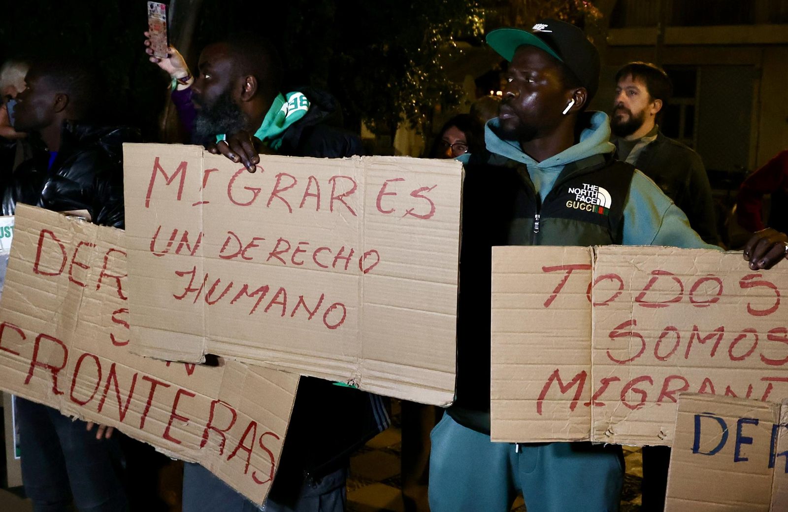 Concentración de senegaleses por la muerte de Mamouth