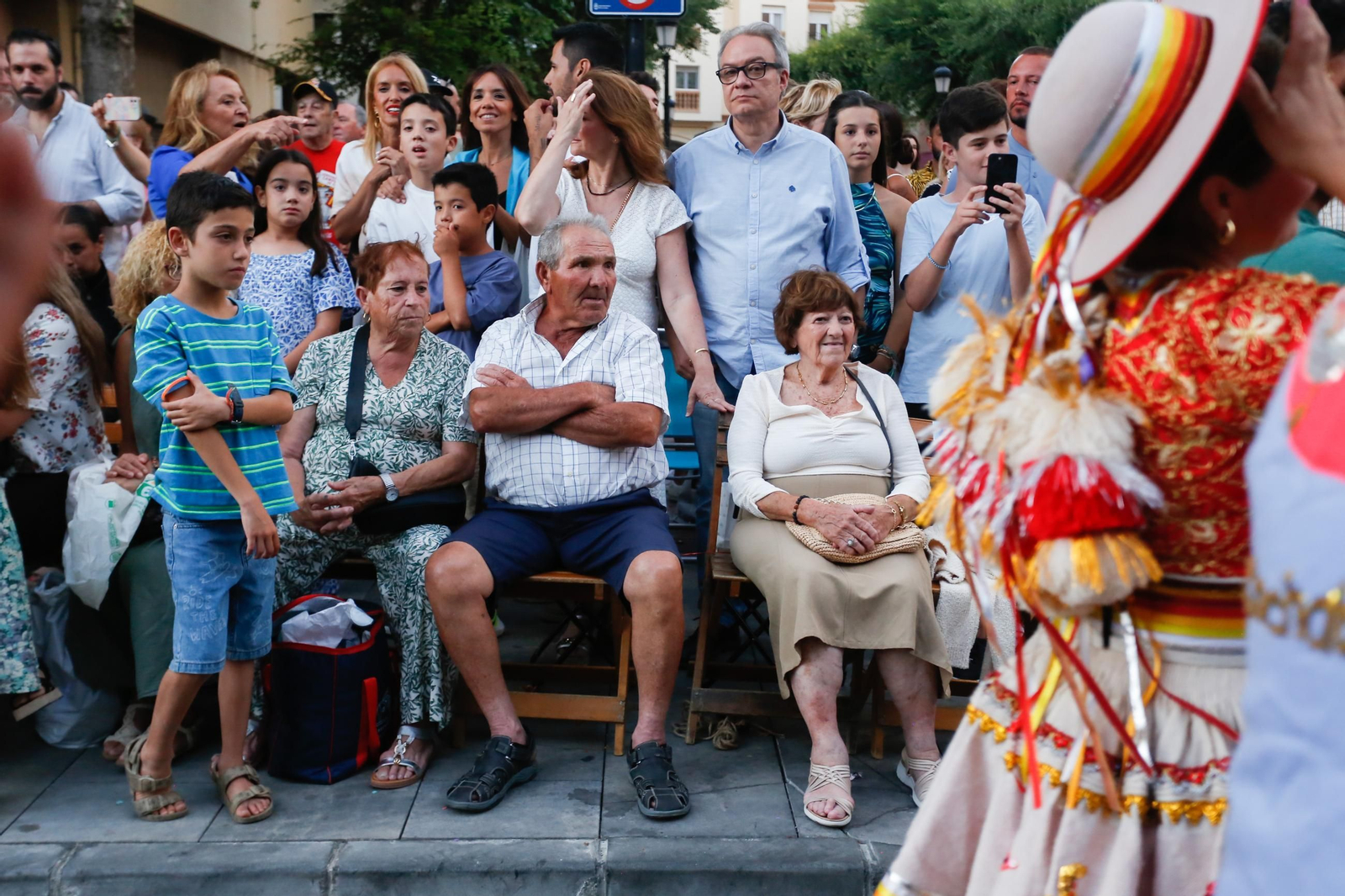 Búscate en las fotos de la cabalgata de la Feria de La Línea