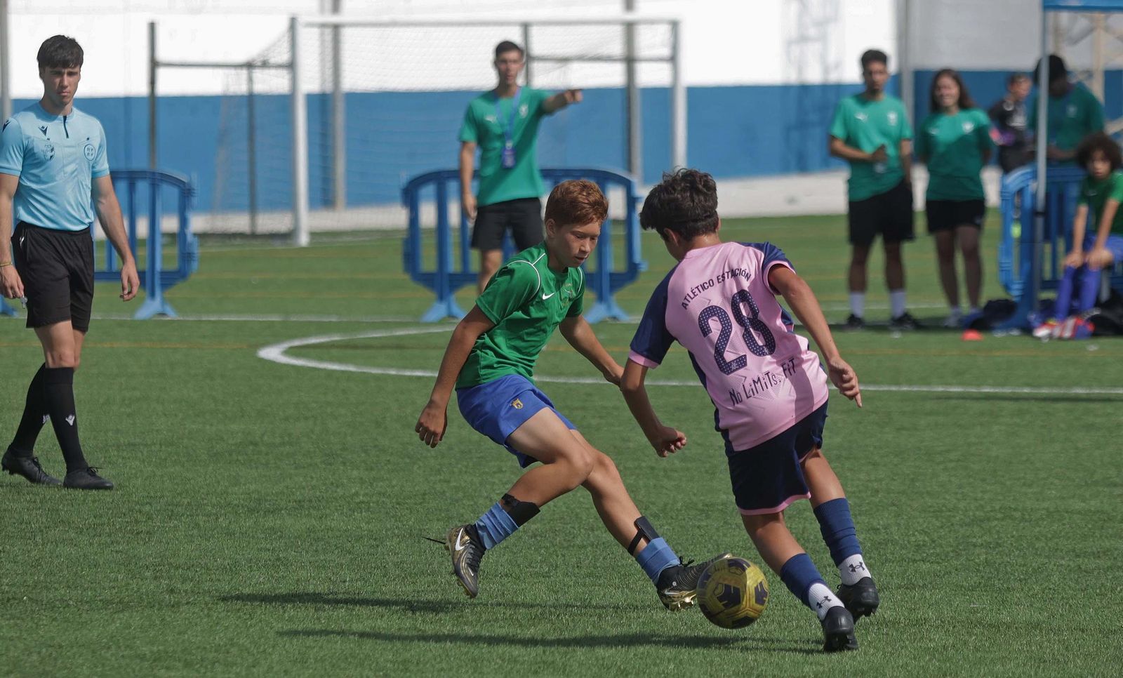 Fotos de la tercera edición del Torneo Internacional de Fútbol 7 'Julián Niza' en La Línea
