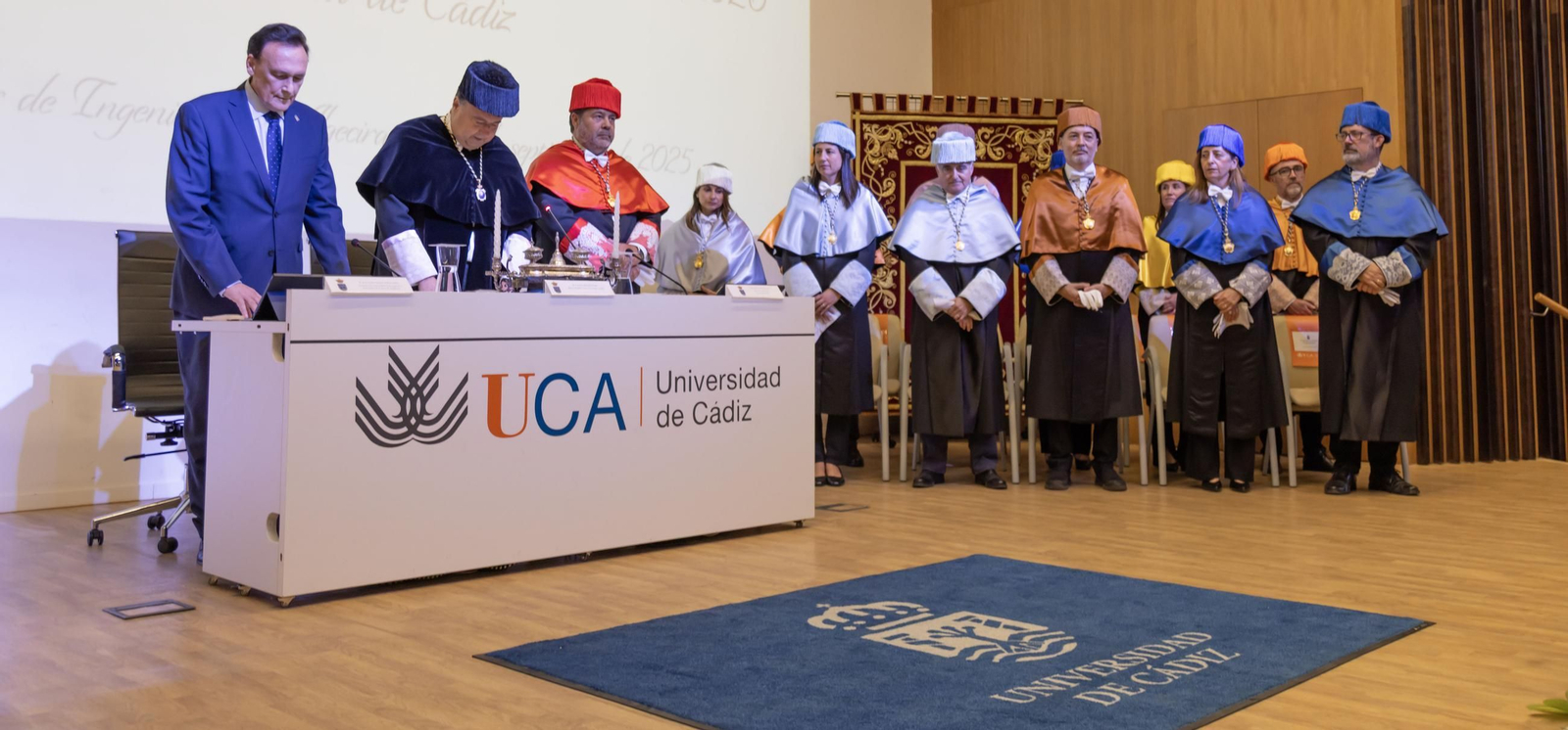La presidencia del Acto Solemne de Apertura del curso 2025/2026 de la Universidad de Cádiz.
