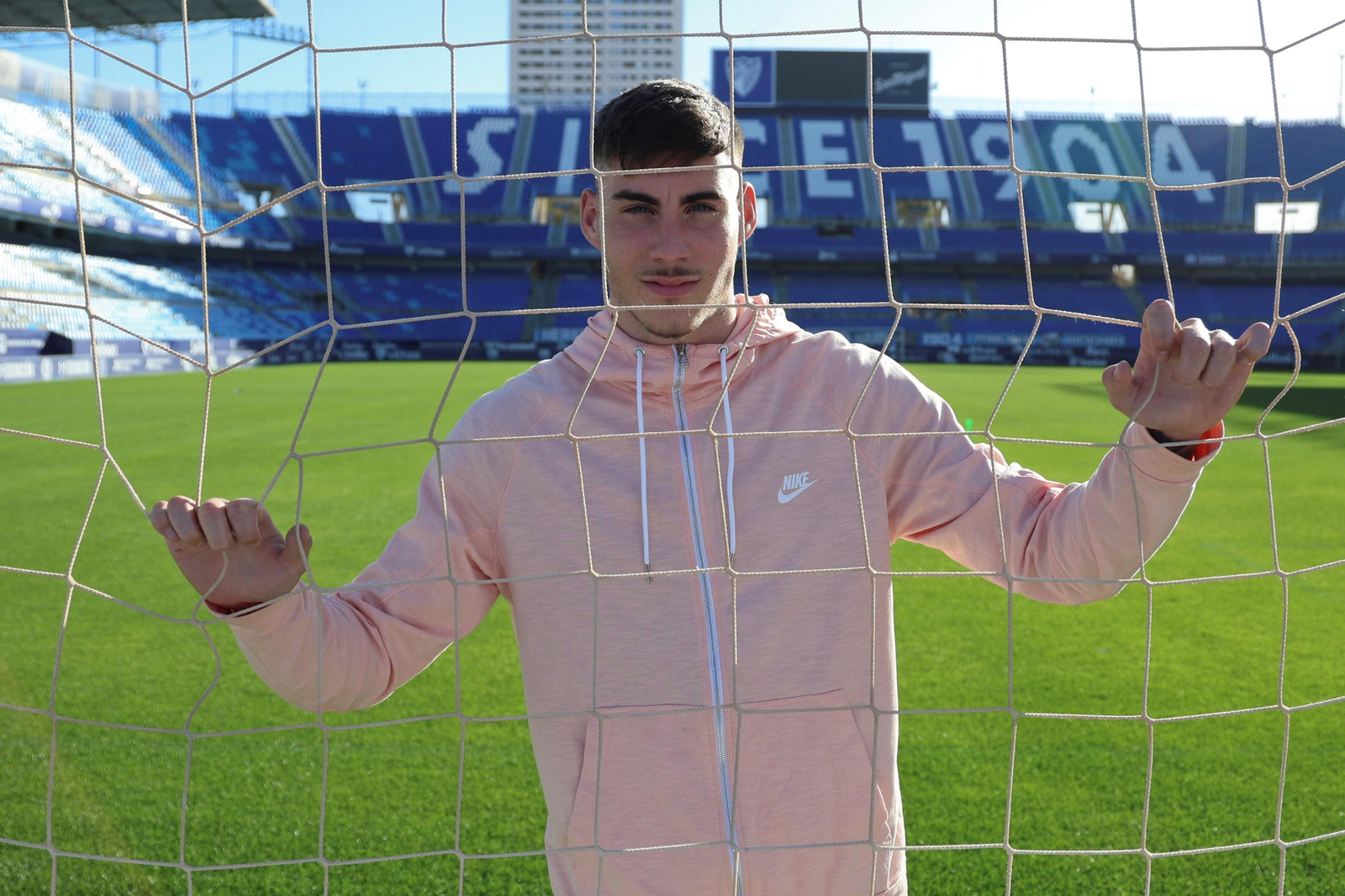 Las fotos de la entrevista a Roberto Fernández, jugador del Málaga
