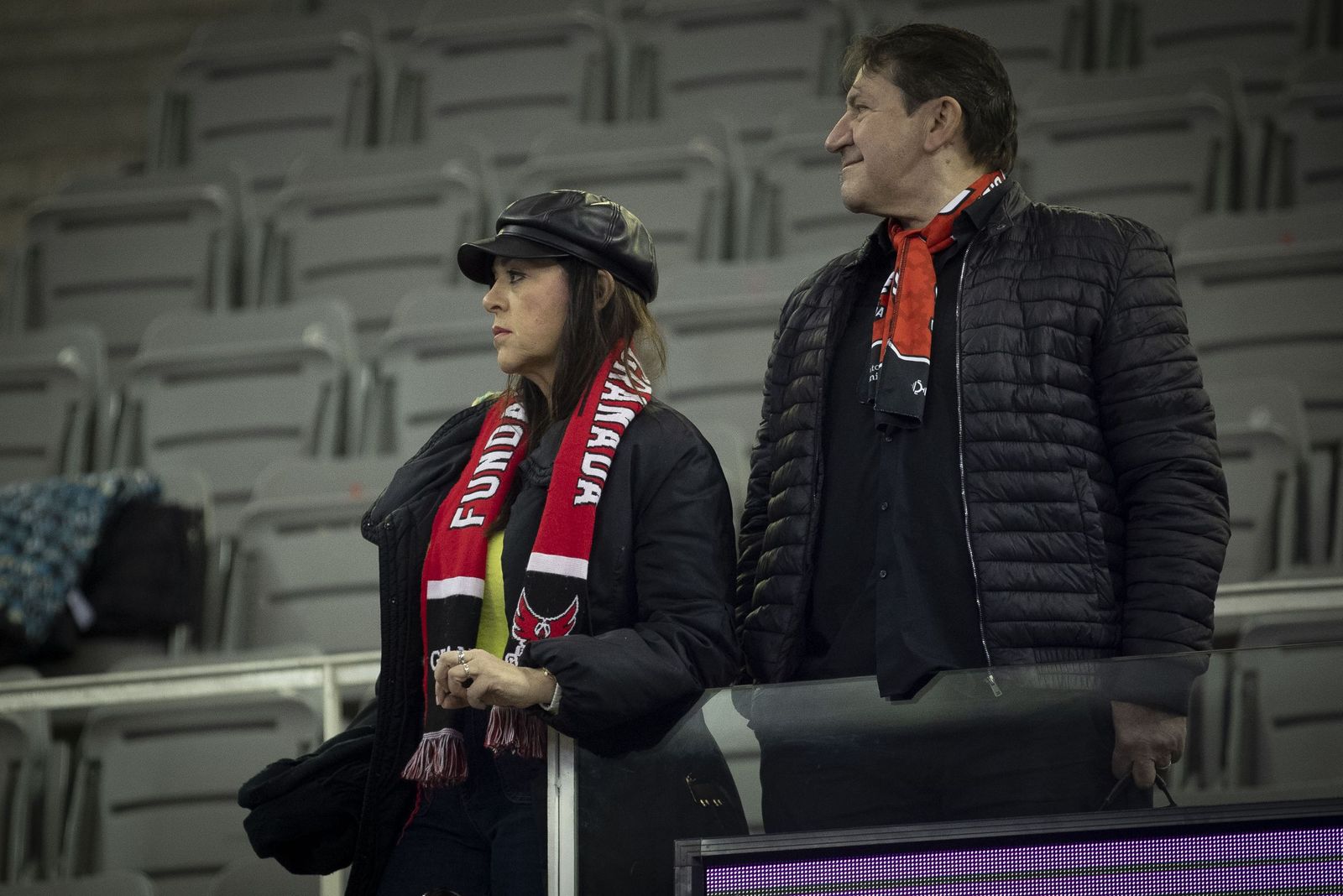 Encuéntrate en el Palacio de Deportes en el partido del Covirán Granada