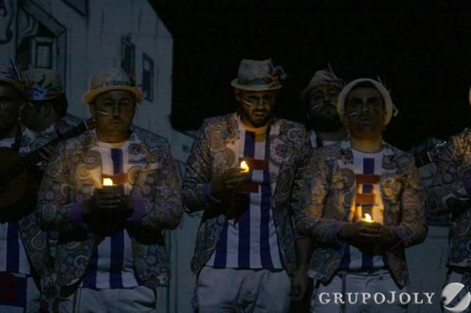 Los fanáticos.

Foto: Canterla