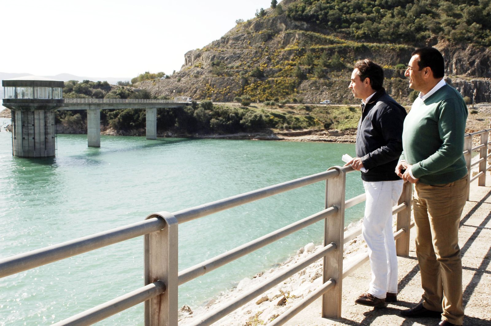 Antonio Saldaña, en una visita al embalse de Guadalcacín.