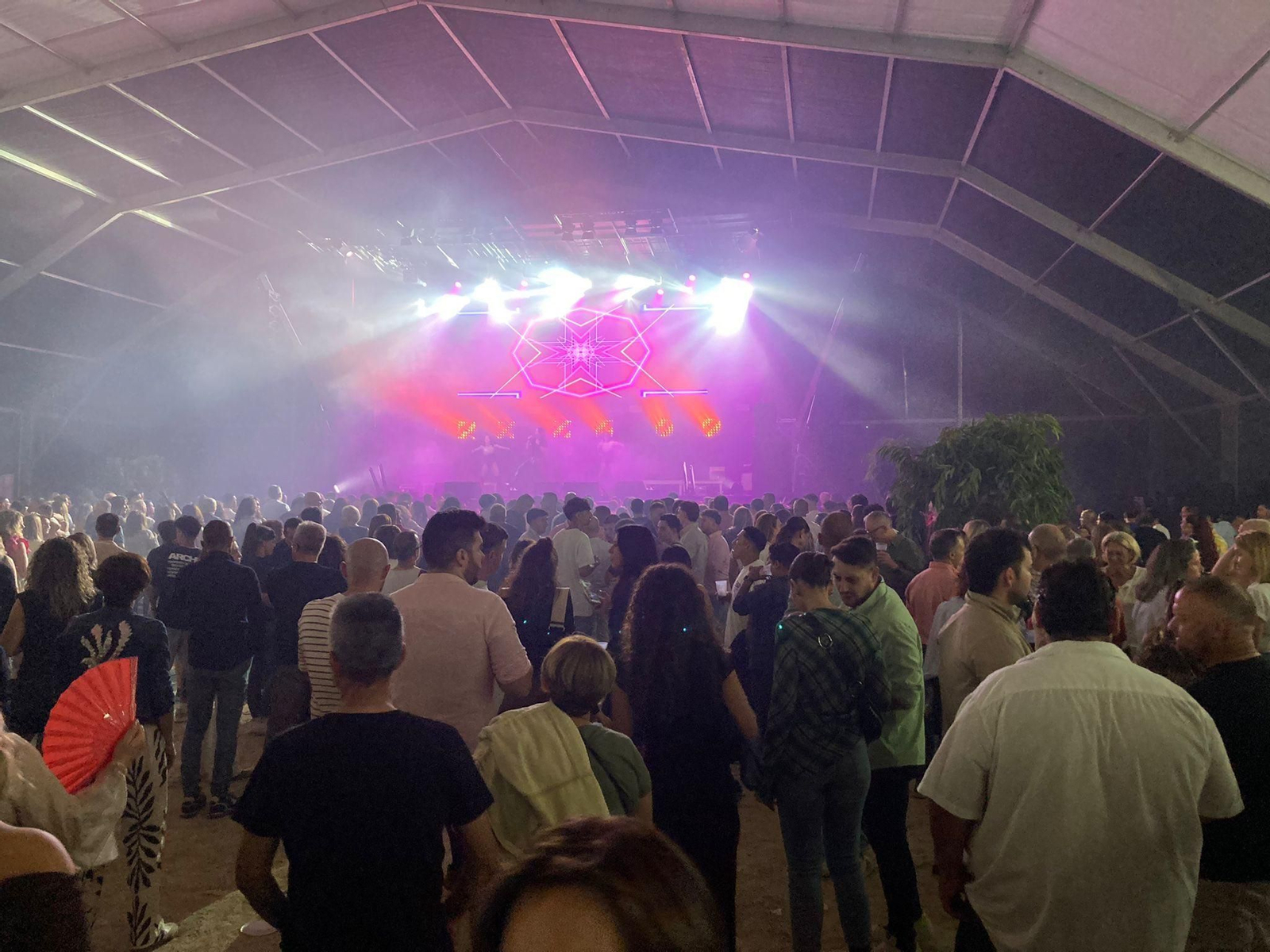 Las noches de fiestas son de Pulpí: de los toros de fuego a la música dance de los 90 por San Miguel