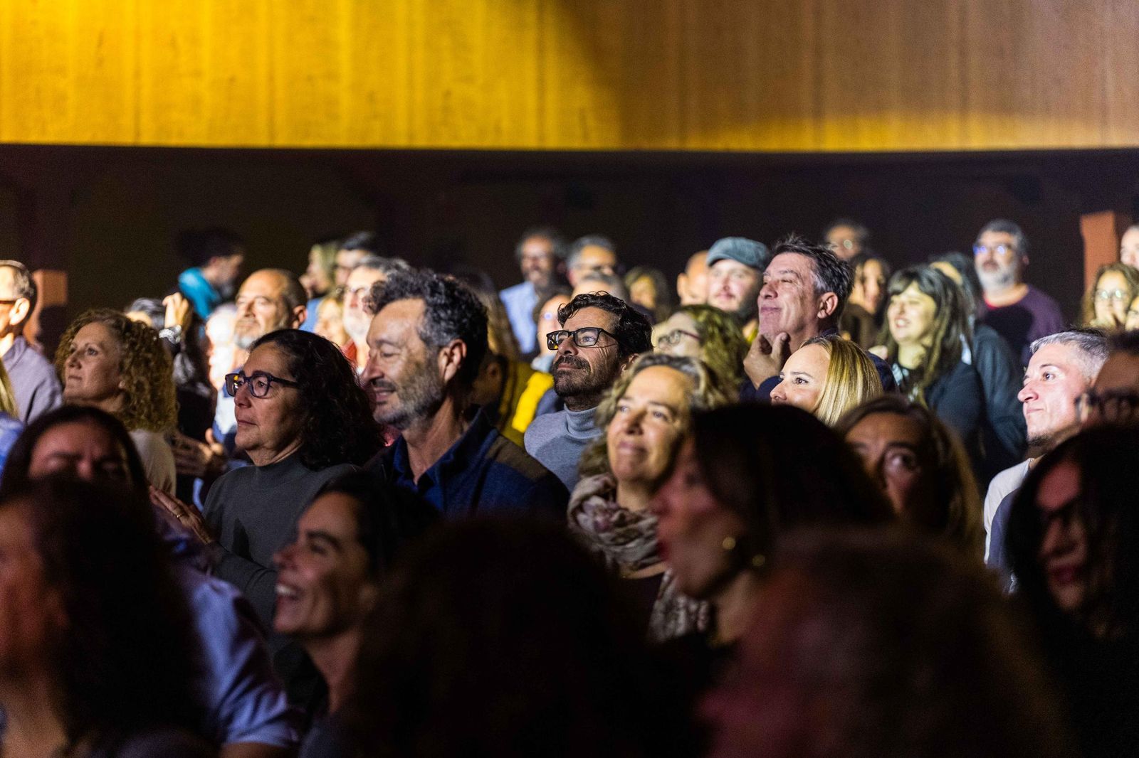 Espectacular concierto de Depedro en el Teatro de las Cortes de San Fernando
