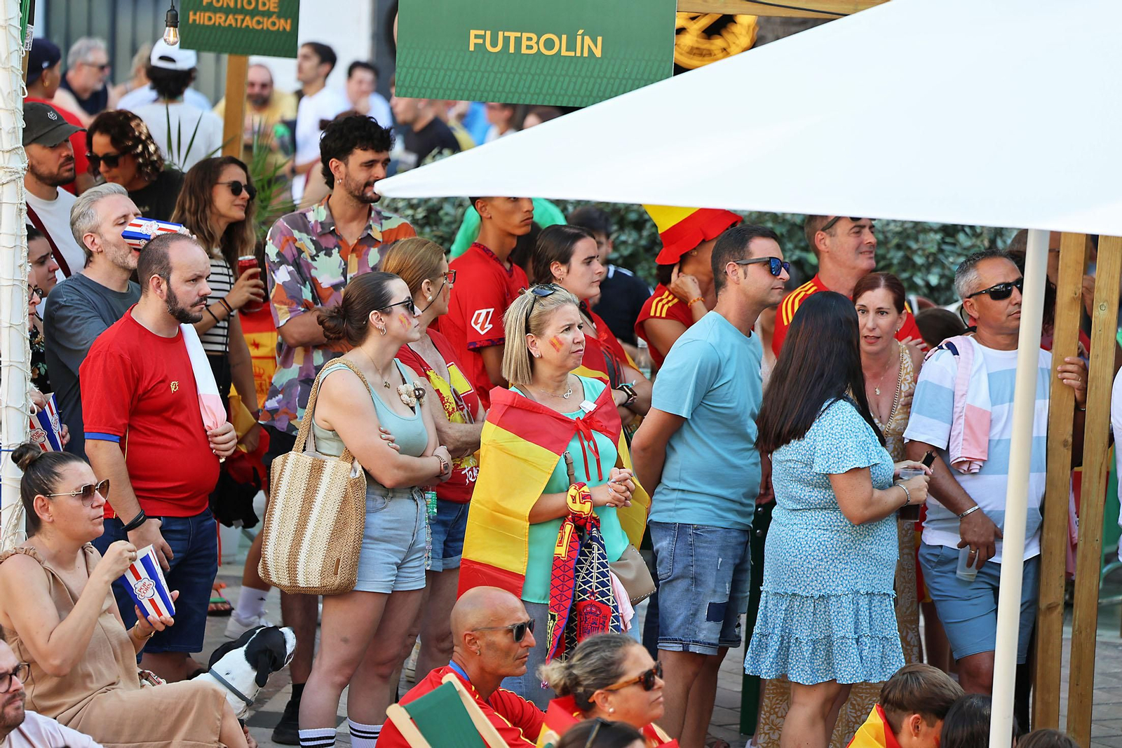 Imágenes de la Fan zone en Huelva de la Final de la Eurocopa entre Inglaterra y España Imágenes de la Fan zone en Huelva de la Final de la Eurocopa entre Inglaterra y España
