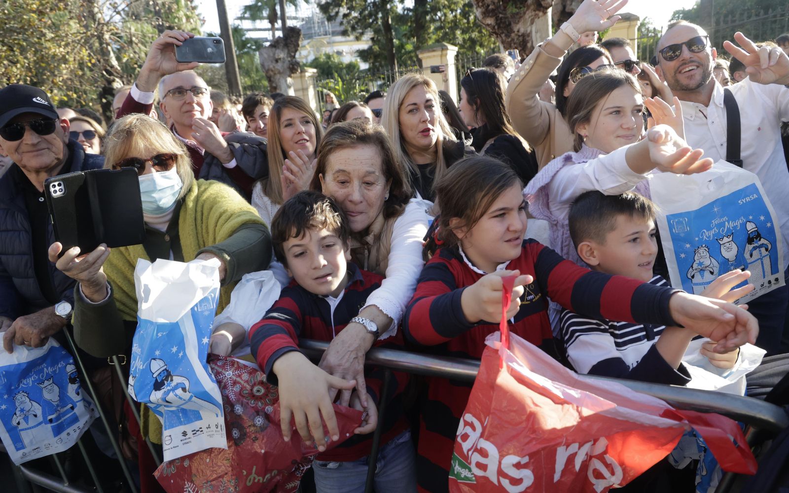 Las imágenes de la Cabalgata de los Reyes Magos en Sevilla