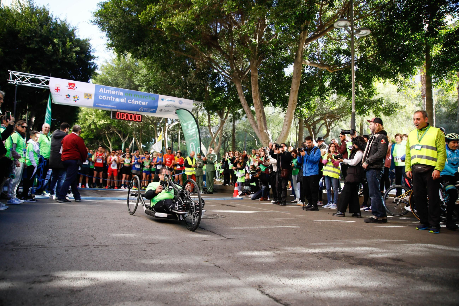 Imágenes de la Carrera contra el Cáncer de Almería