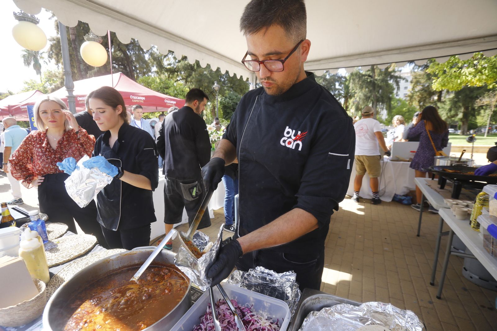 Las tapas del Córdoba Califato Gourmet en el Paseo de la Victoria, en imágenes
