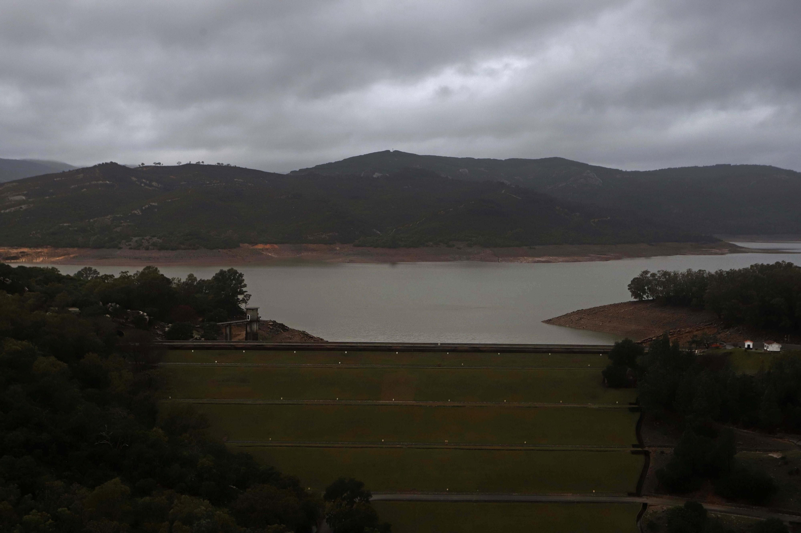 El embalse del Guadarranque, en Castellar, en una imagen reciente.