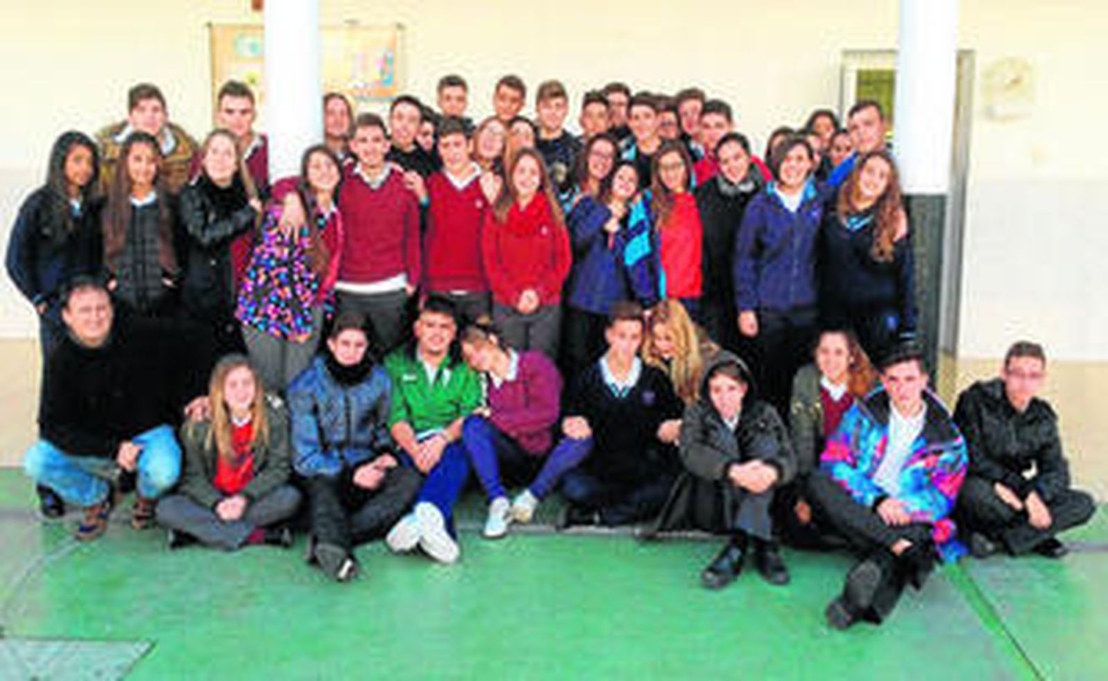 Los alumnos de secundaria del colegio de Lourdes, de Puntales, que han realizado este trabajo.