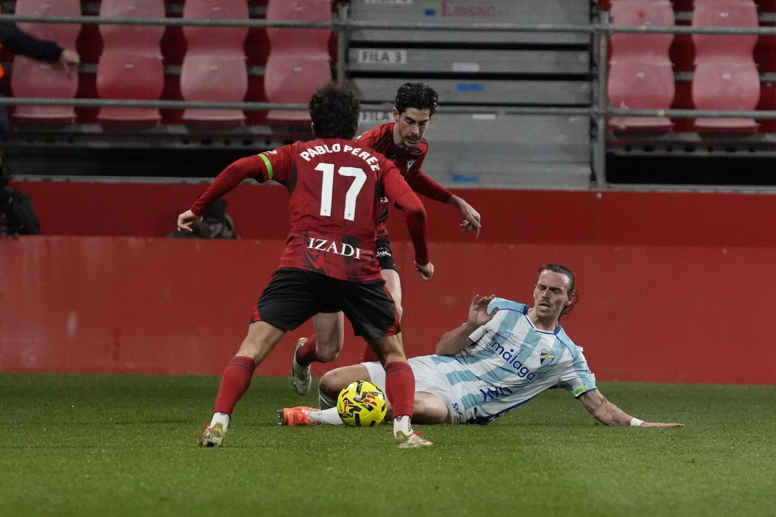 El Mirandés-Málaga CF, en fotos