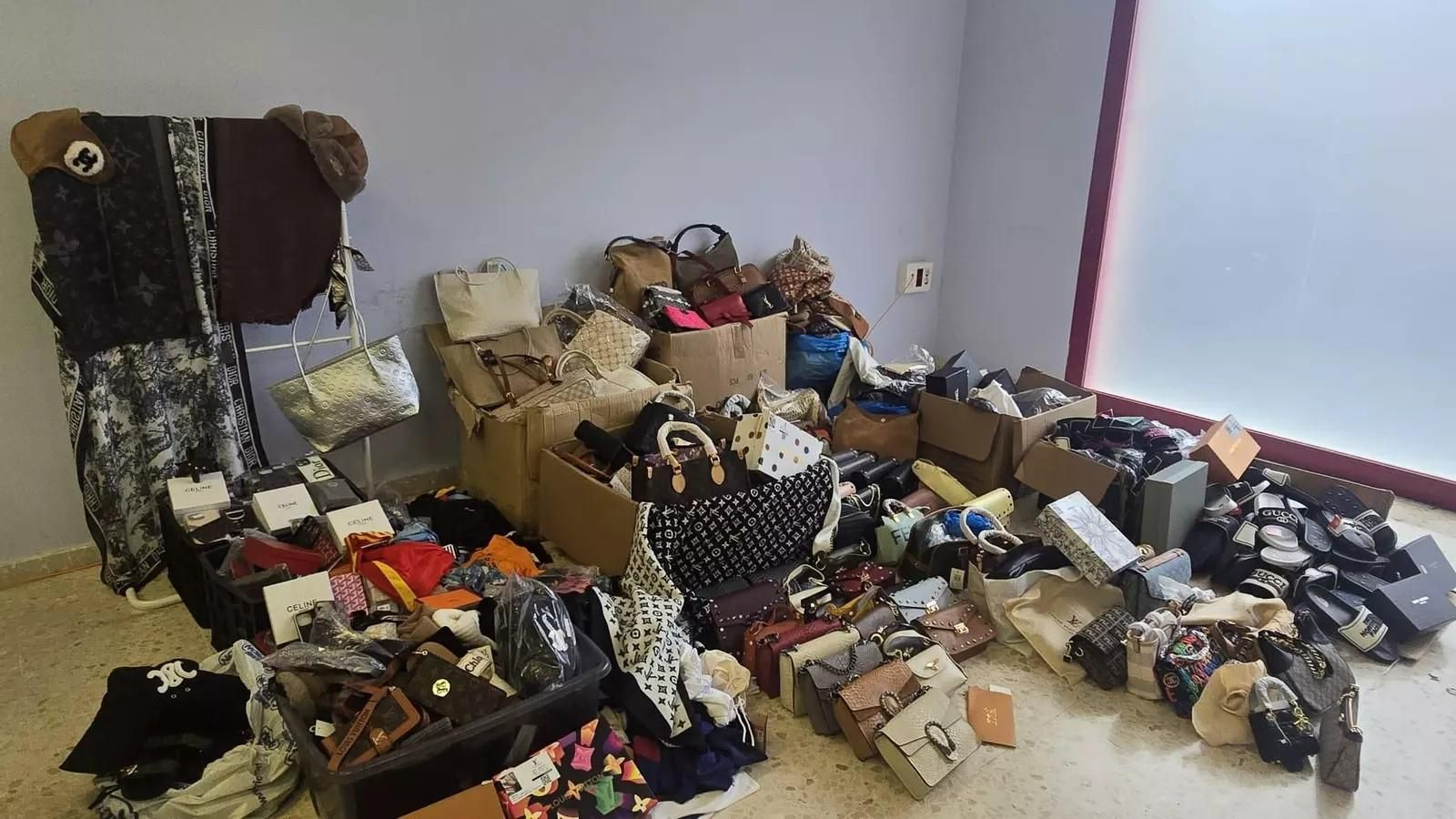 Falsificaciones incautadas por la Policía.