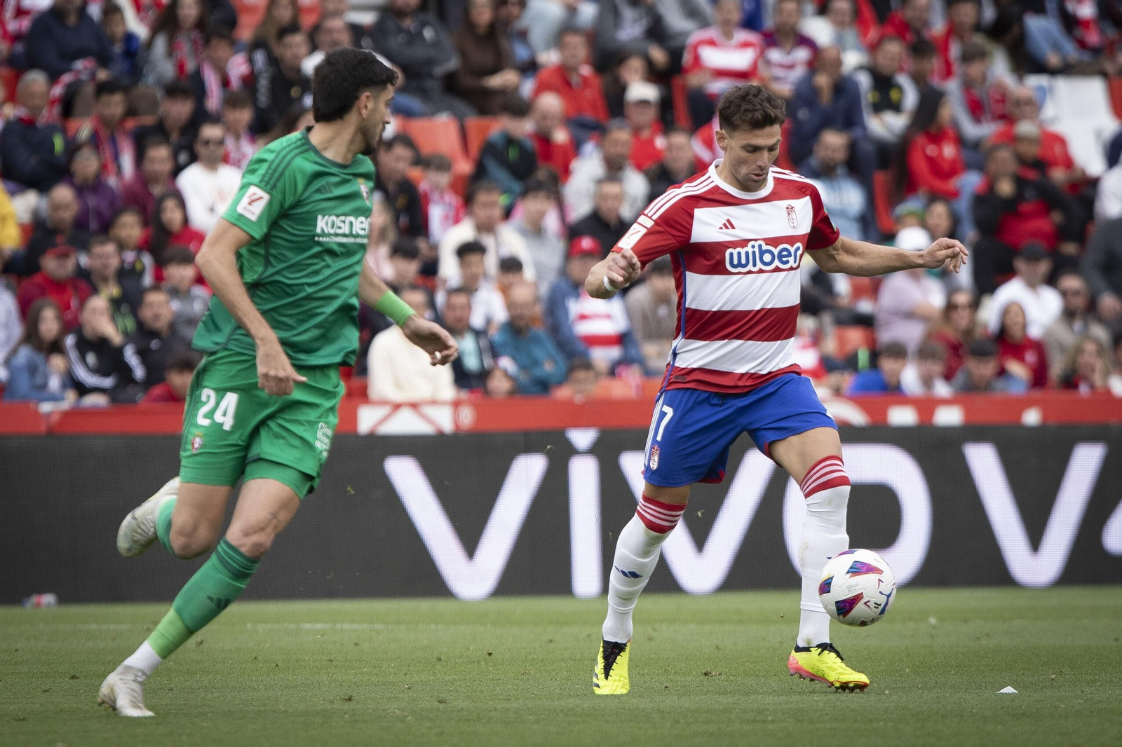 Ataque del Granada en el partido ante Osasuna