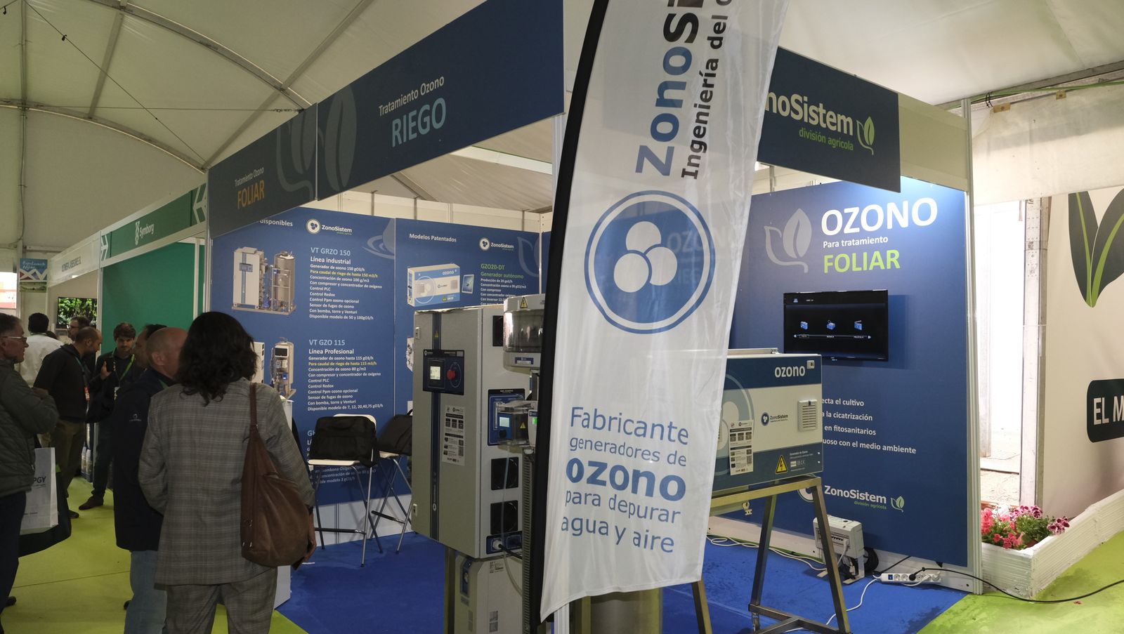 Imágenes del primer día de Expolevante Níjar.