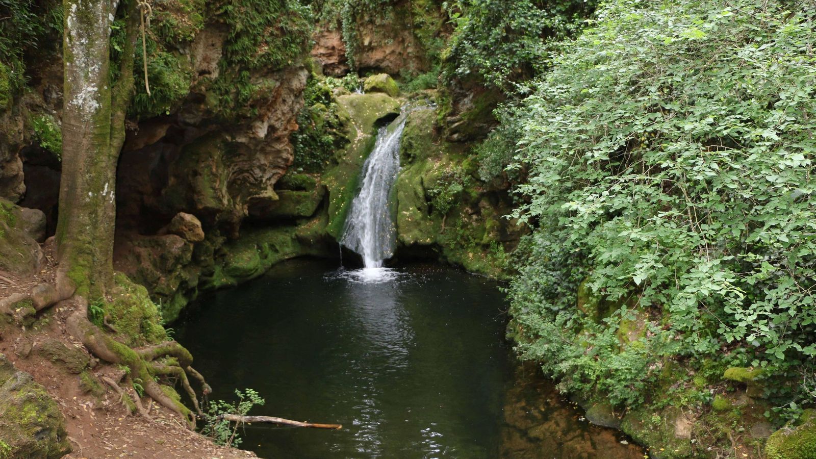 Cascada de los Baños de popea,  Córdoba.