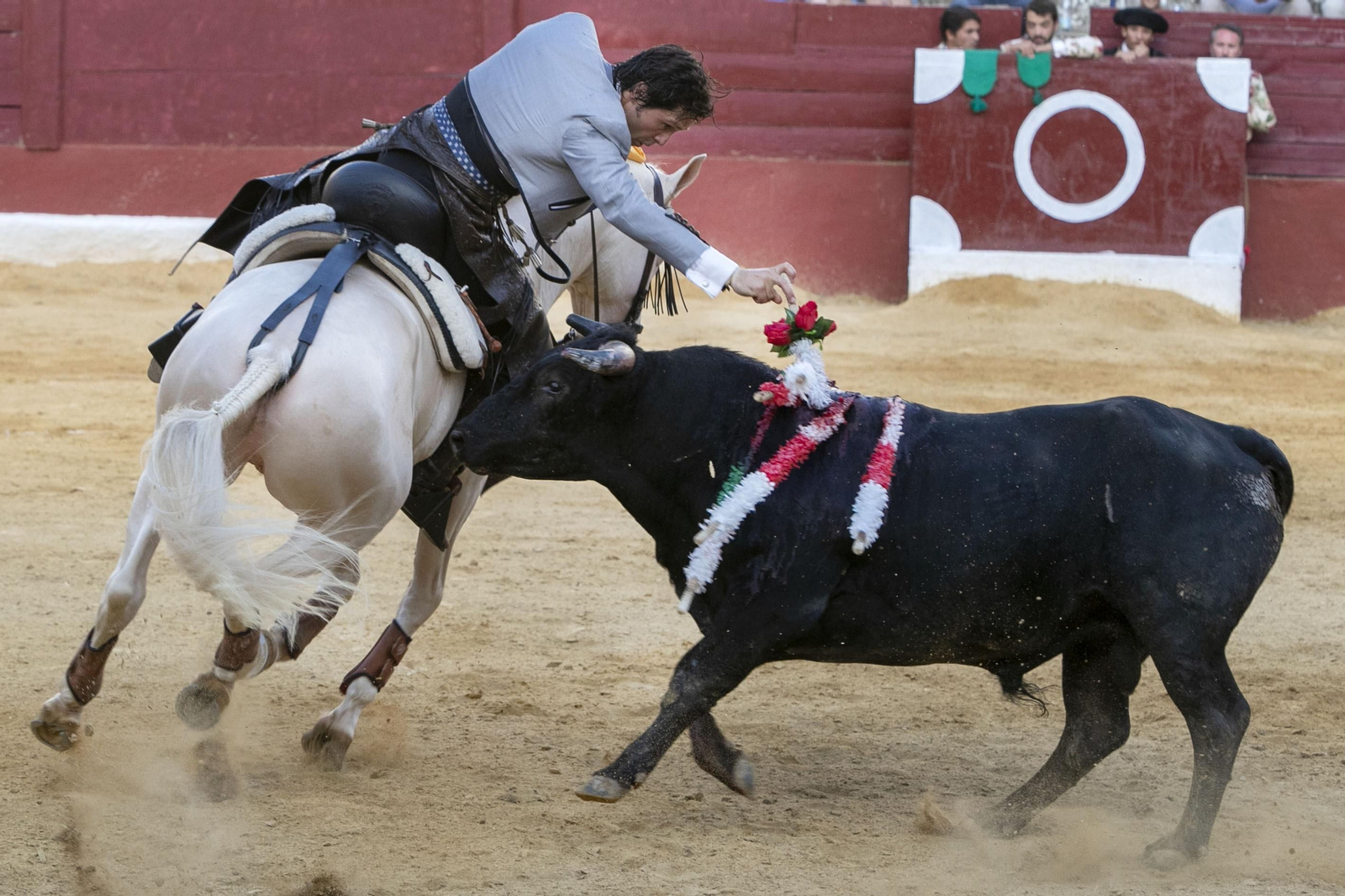 Tarde de toros en San Fernando por las fiestas del Carmen