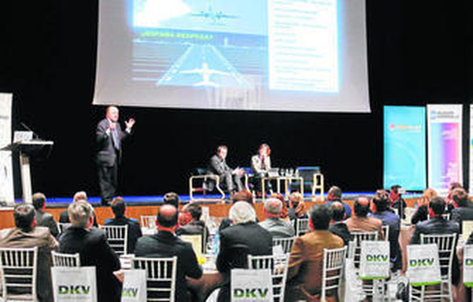 José María Gay de Liébana, en un momento de su exposición, ayer en la Diputación.