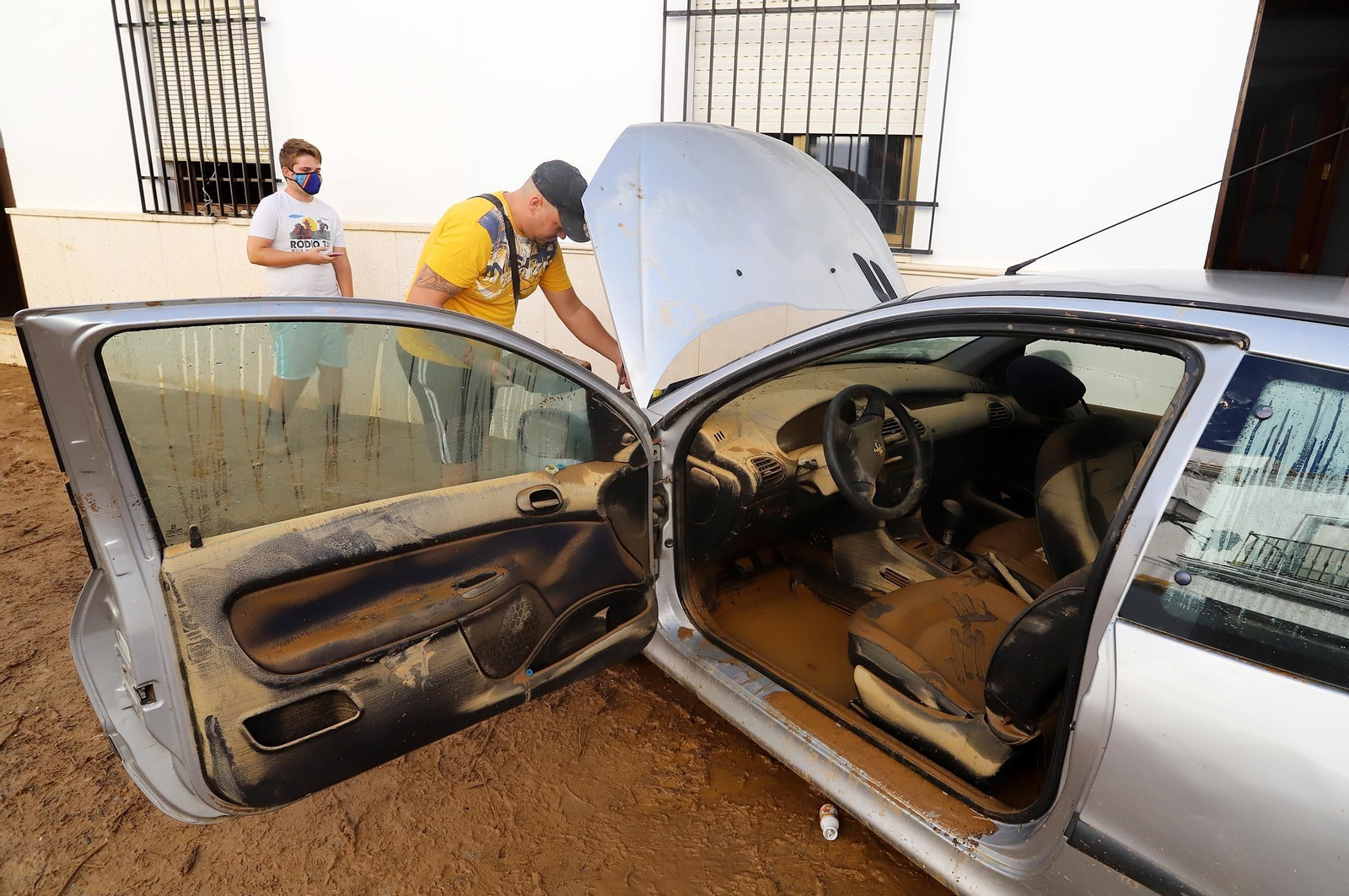 Imágenes de los destrozos provocados por el temporal en Lepe