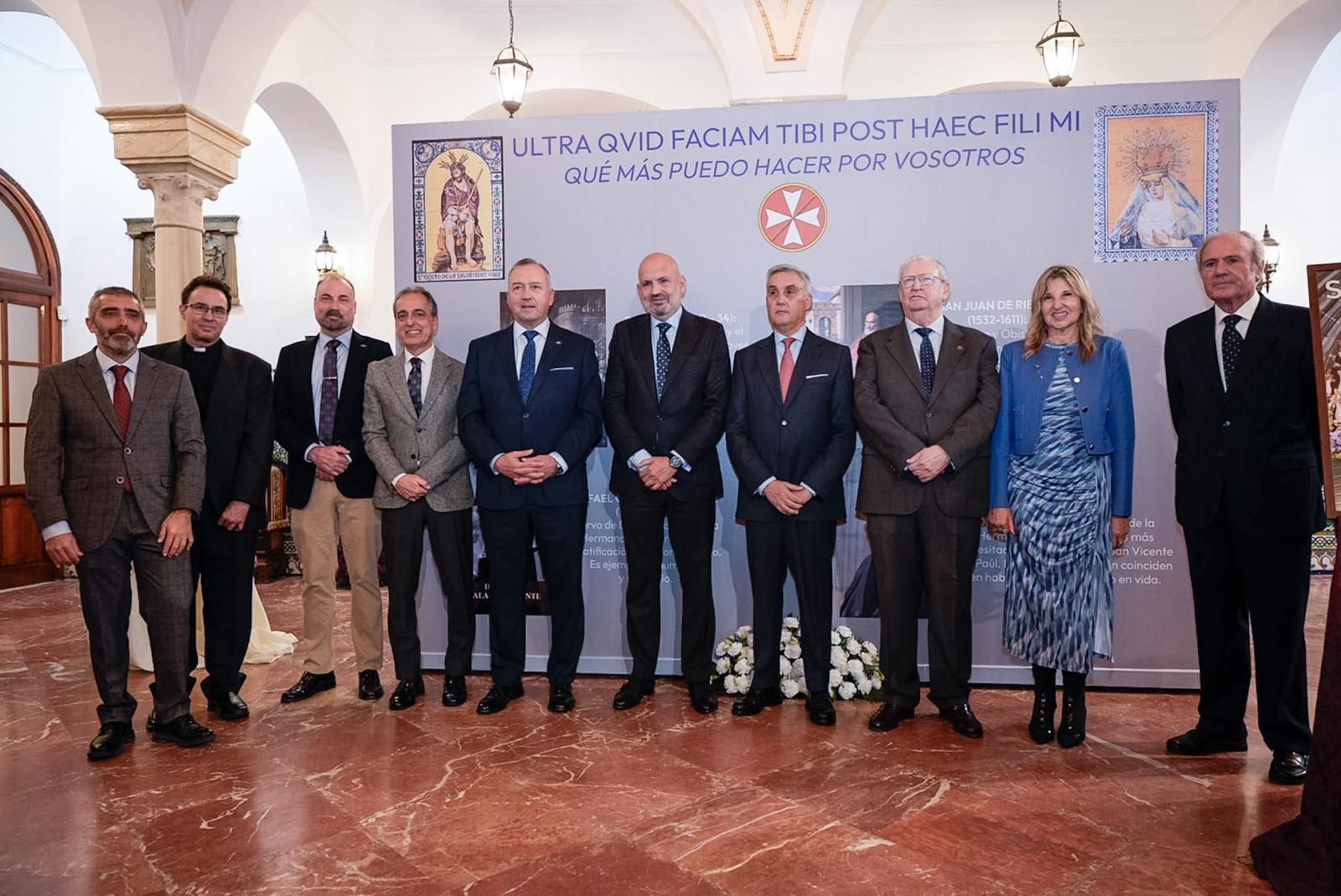 La muestra recoge los cien años de historia de esta cofradía