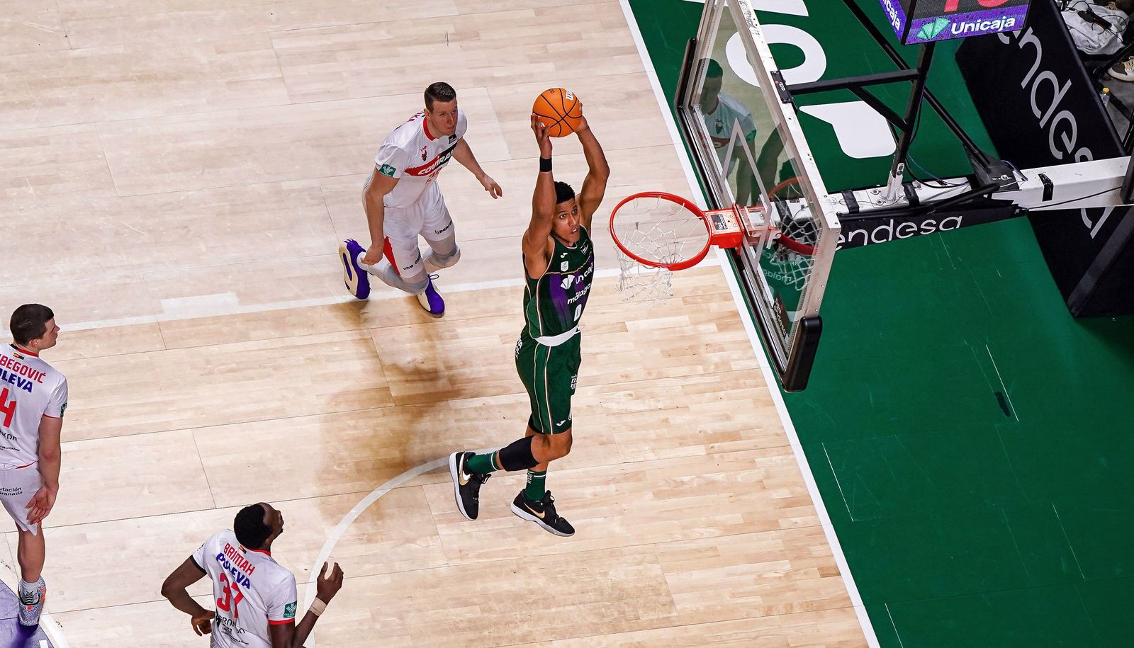El Unicaja-Covirán Granada, en fotos
