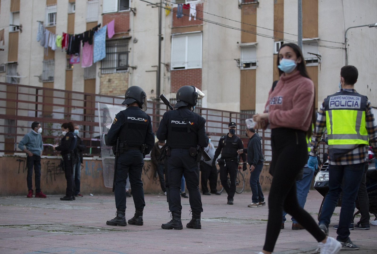 La redada de la Policía Nacional en el Polígono Norte de Sevilla, en imágenes