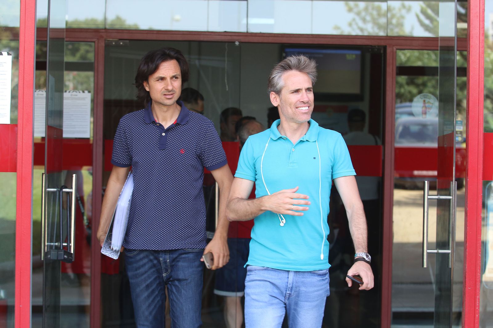 Corona e Ibán Andrés optaron por no seguir vinculados al Almería tras el aterrizaje de Al-Sheikh