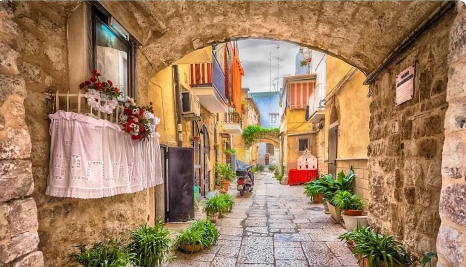 Sevilla tendrá en primavera vuelos directos con las ciudades italianas de Trieste, Trapani y Bari