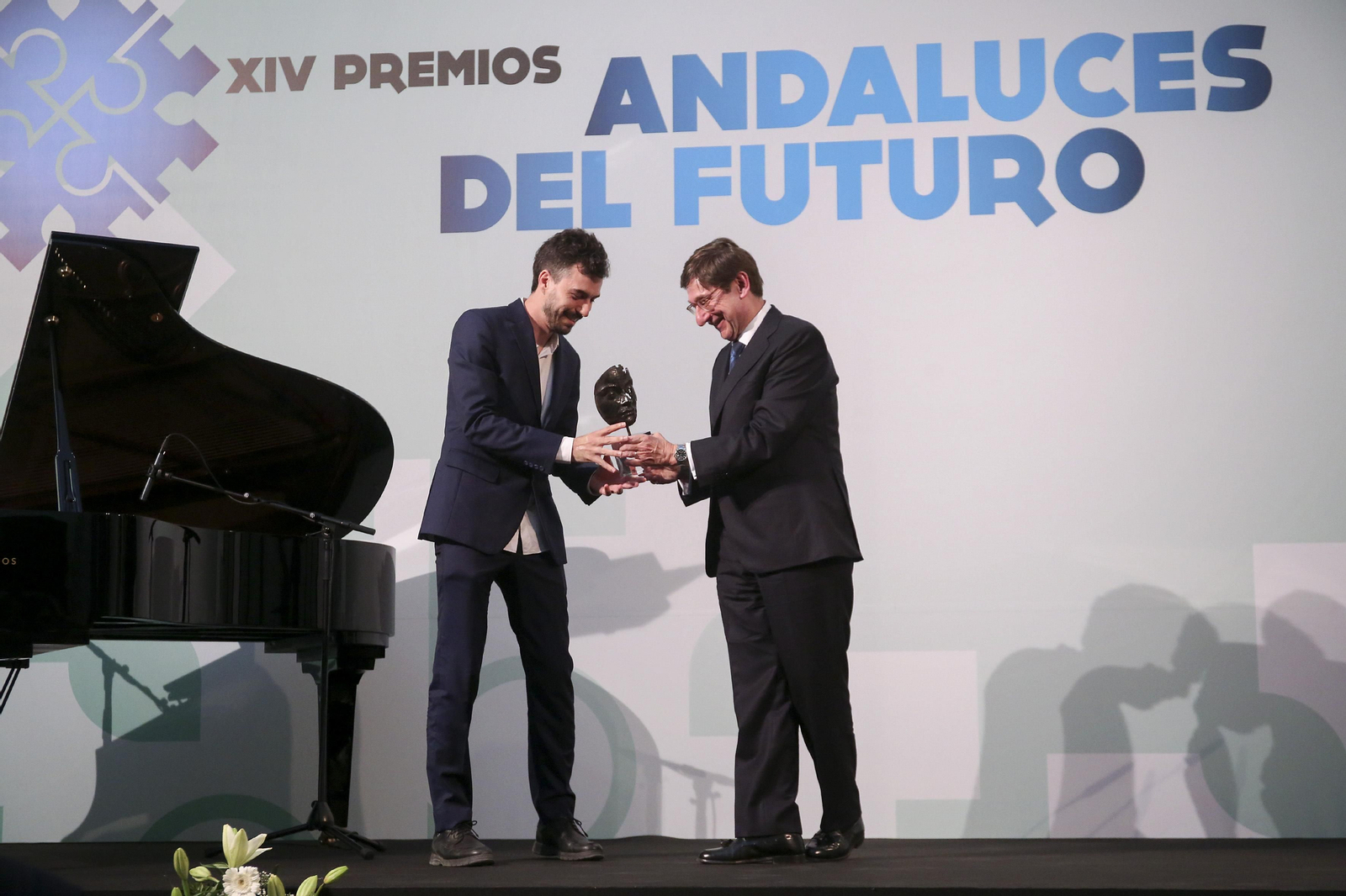 Entrega de los Premios Andaluces del Futuro, de Grupo Joly y Caixabank, en fotos