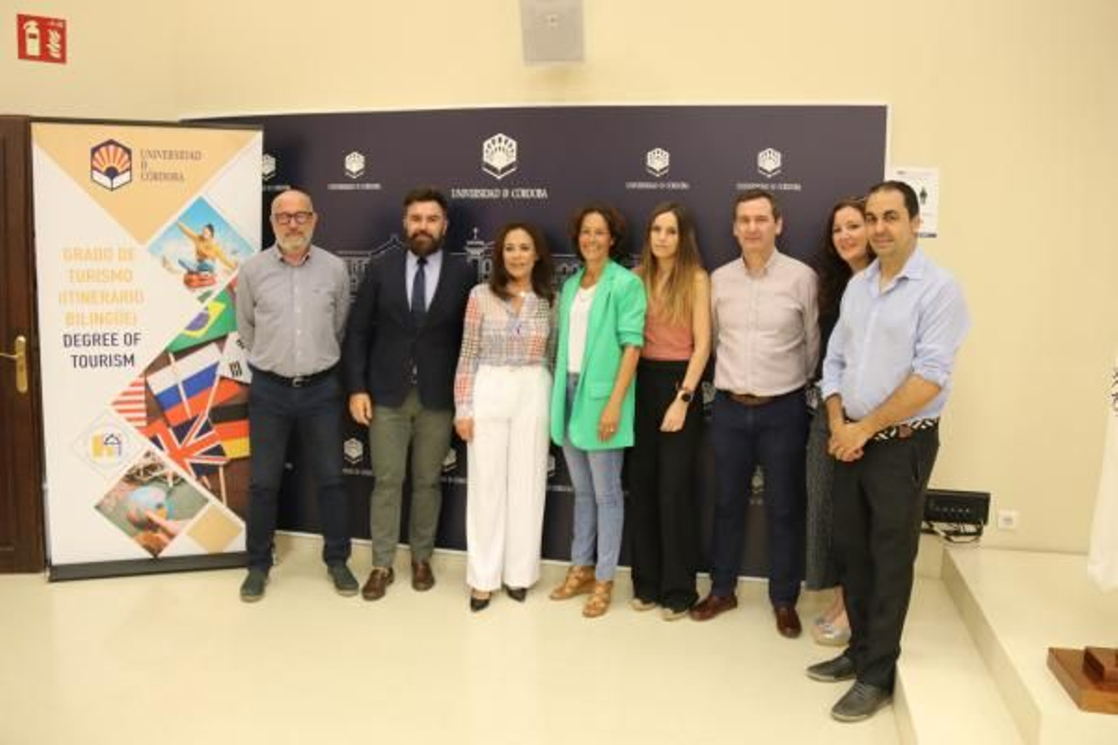 Presentación de la titulación en Turismo bilingüe en el Rectorado.