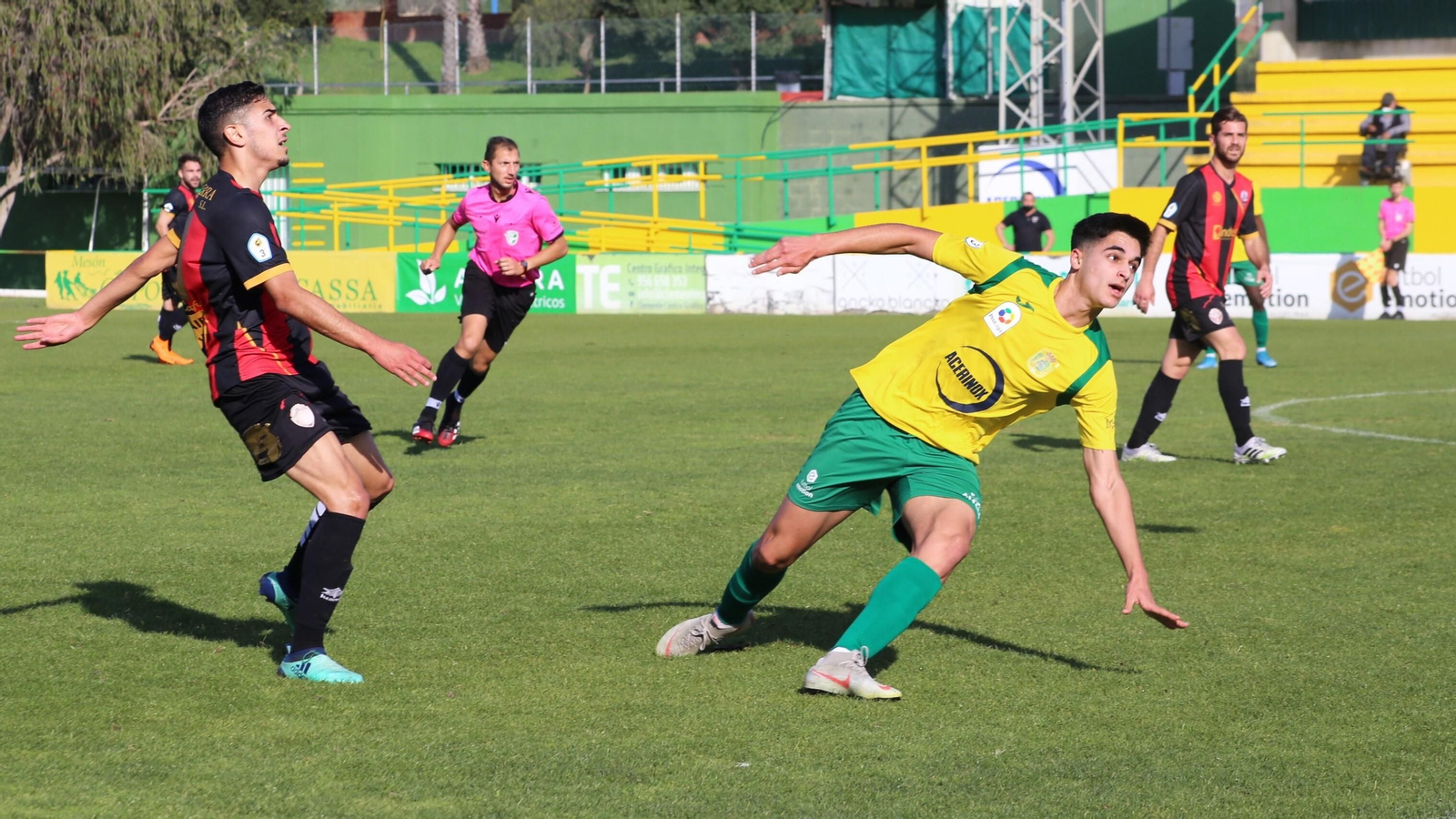 Las mejores fotografías del UD Los Barrios - CD Cabecense