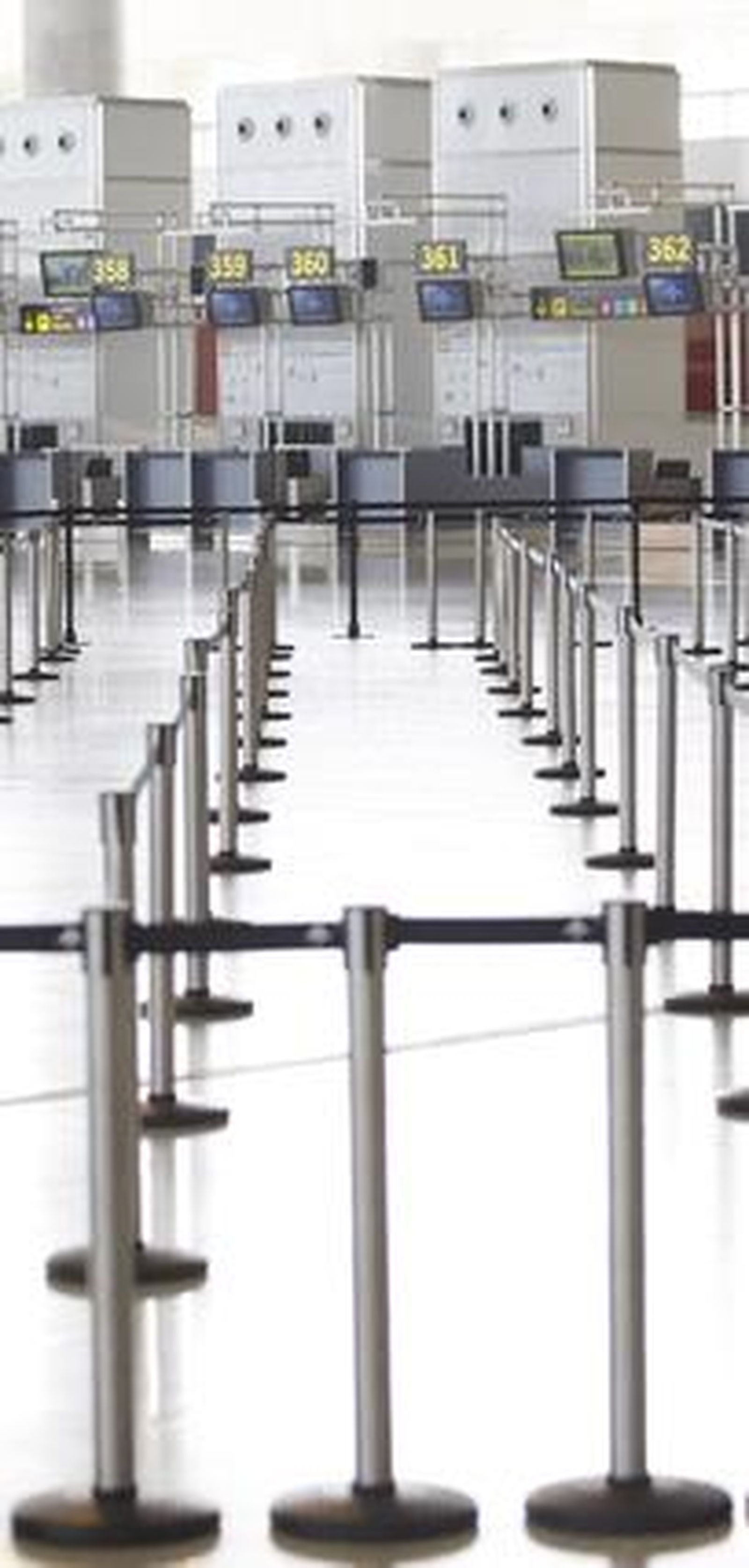 Imágenes de la nueva terminal del aeropuerto Pablo Ruiz Picasso

Foto: Sergio Camacho