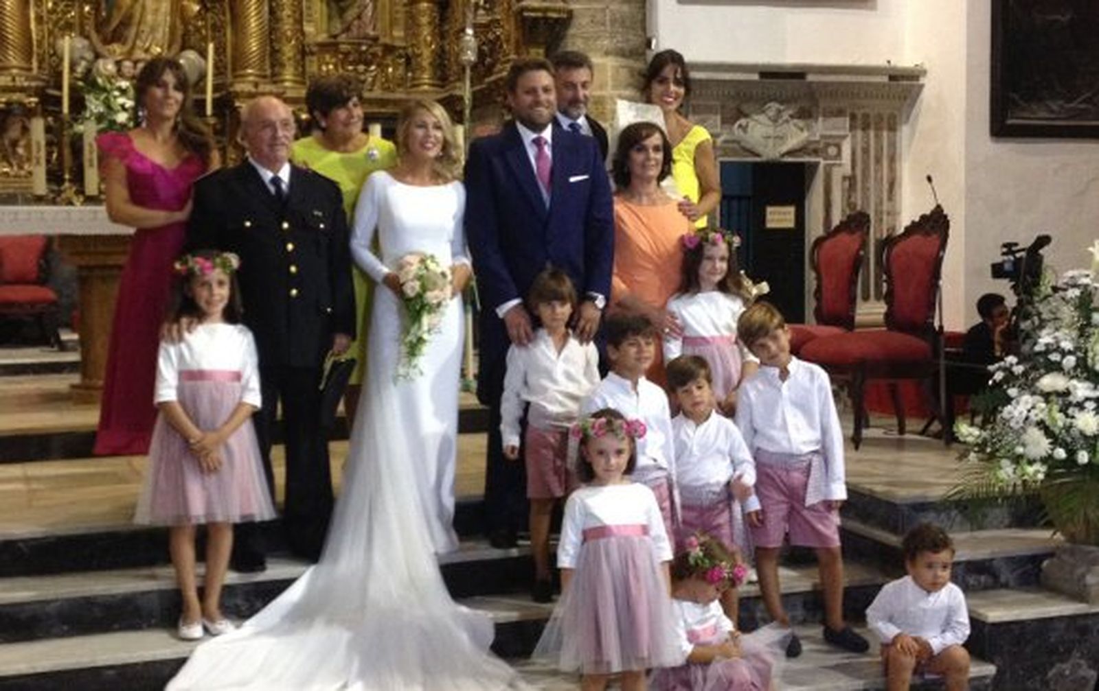 El nuevo matrimonio con Antonio y Clara Rosón, Margarita Calzado, Margarita Rosón, Toribio Martín, Francisca Navarro y María Martín.  Foto: Ignacio Casas de Ciria