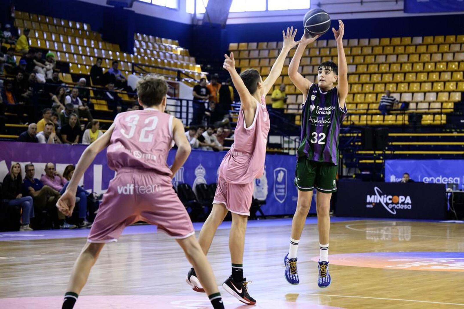 Minicopa Endesa: Tremenda victoria del Unicaja ante el Joventut