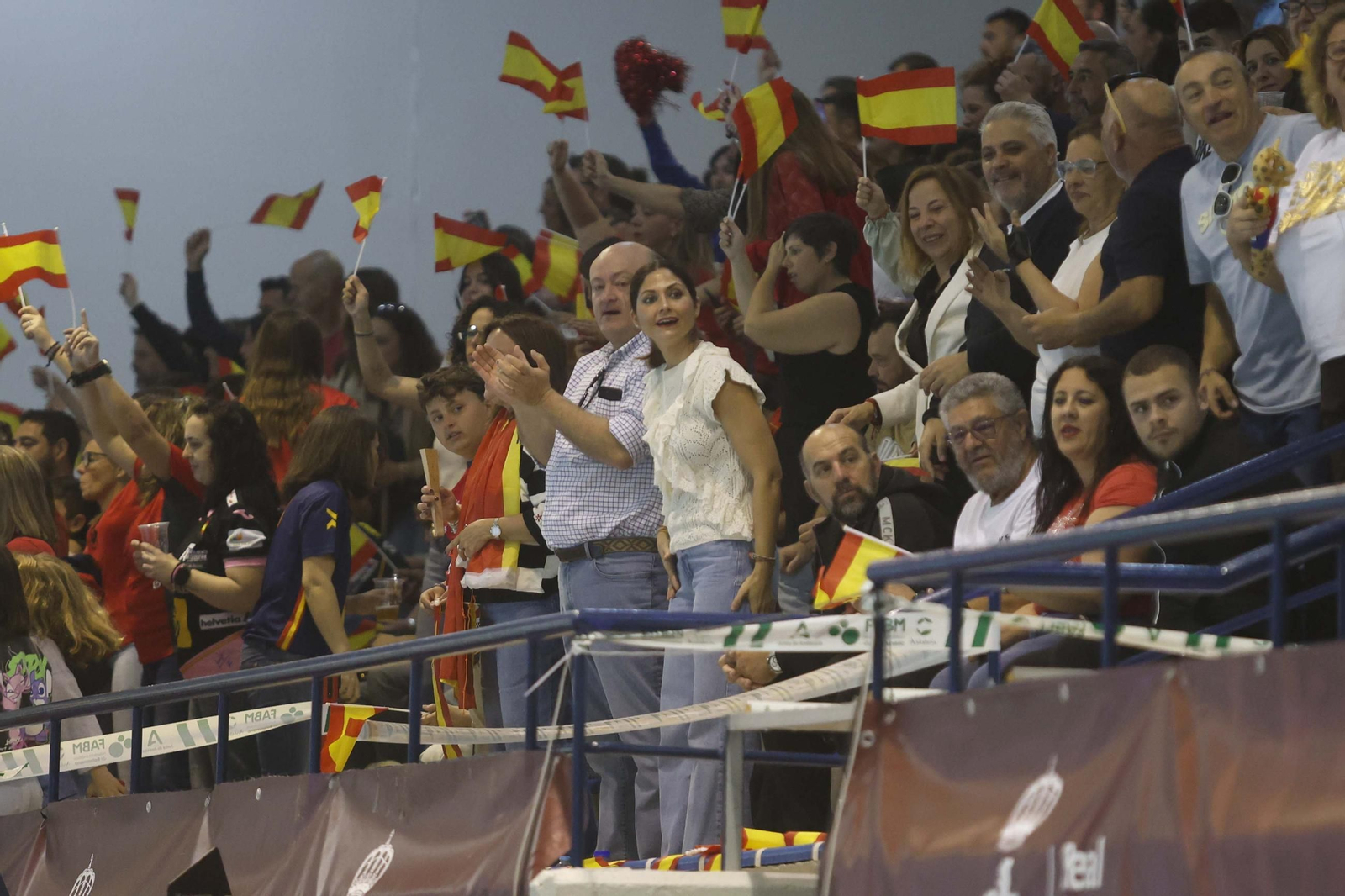 Búscate durante el España - Croacia de balonmano en Algeciras