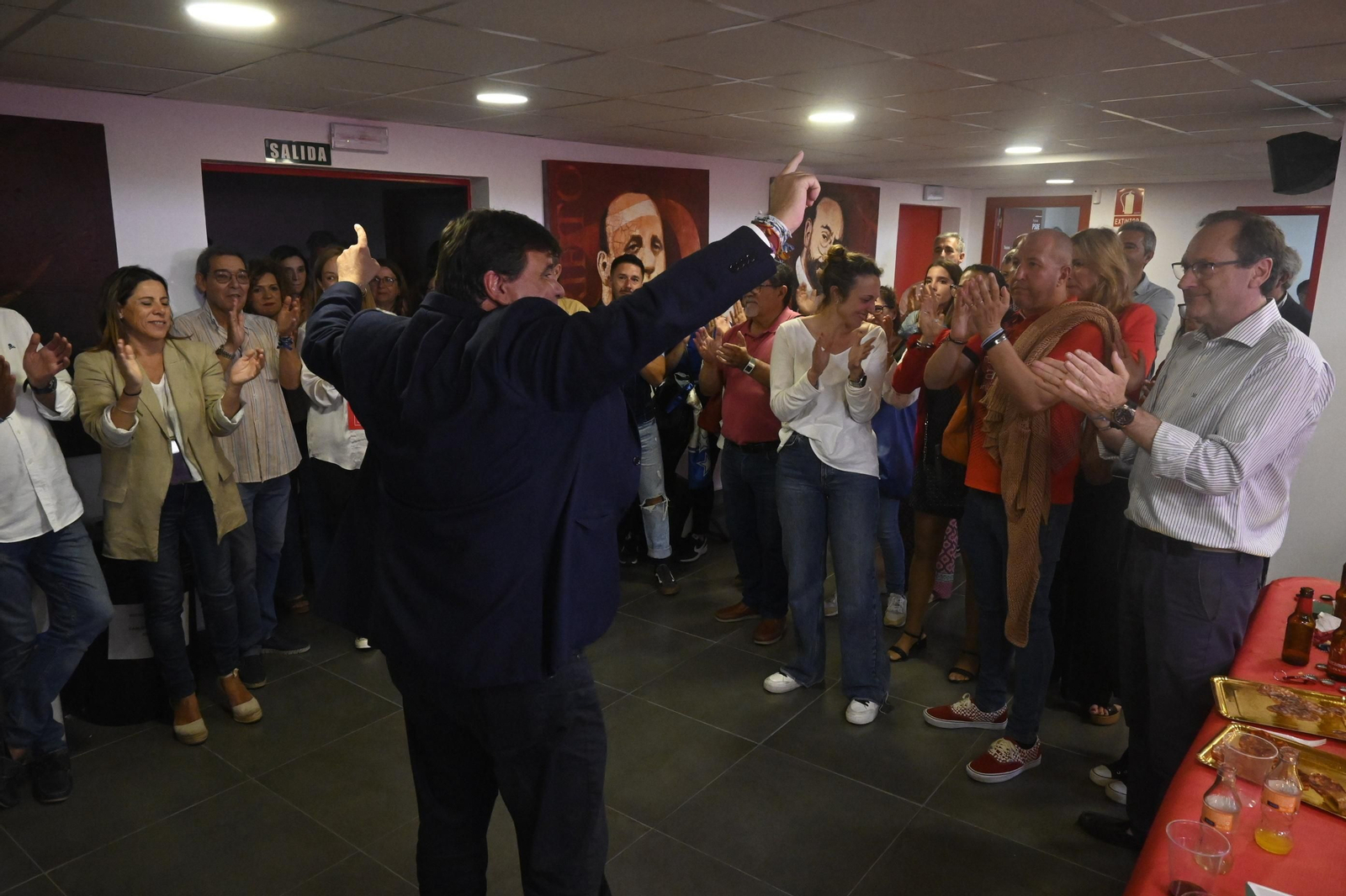 Imágenes del PSOE tras las elecciones municipales en Huelva
