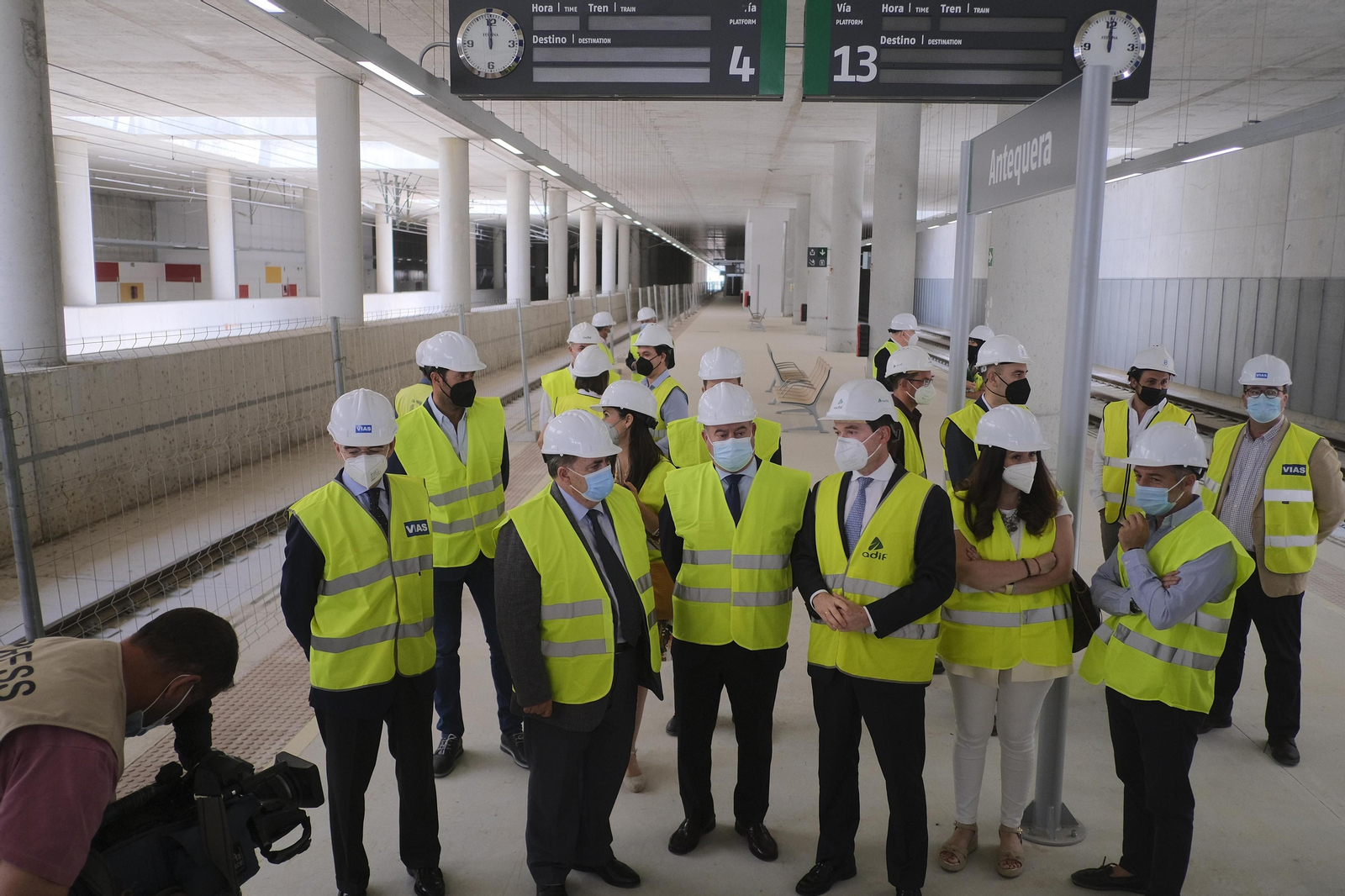 Visita de las autoridades a la nueva estación AVE de Antequera el pasado verano. Visita de las autoridades a la nueva estación AVE de Antequera el pasado verano.
