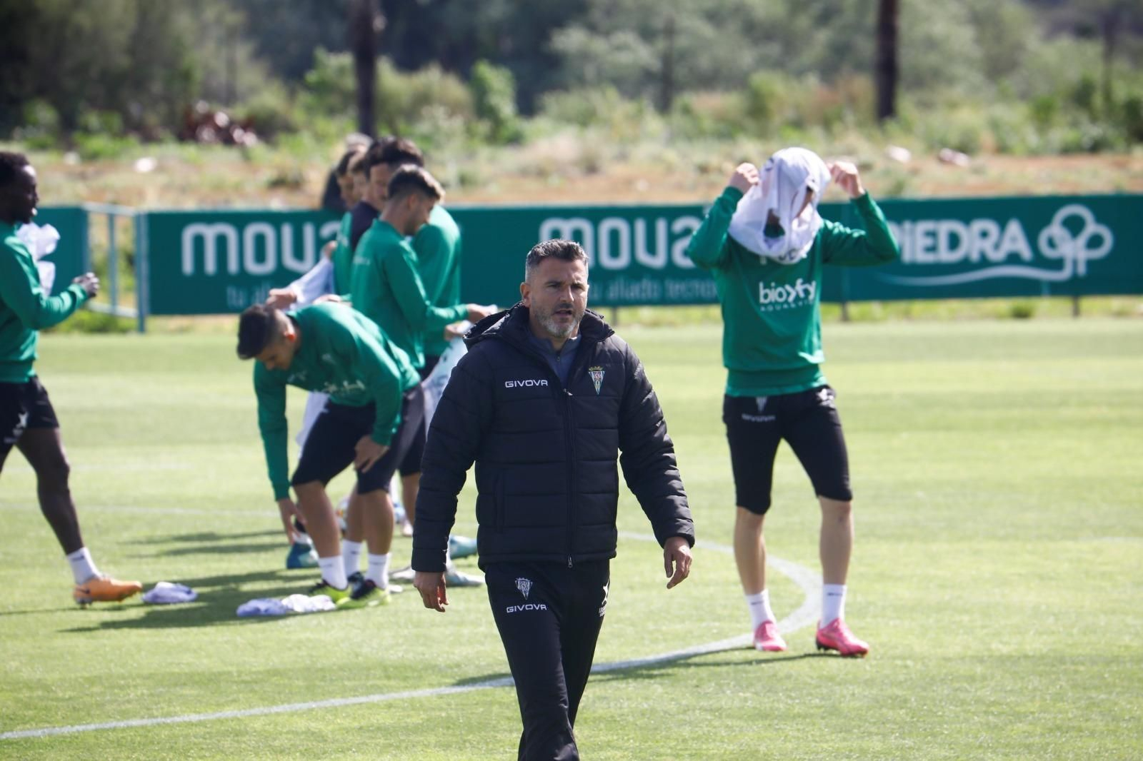 Iván Ania durante el entrenamiento del pasado martes.