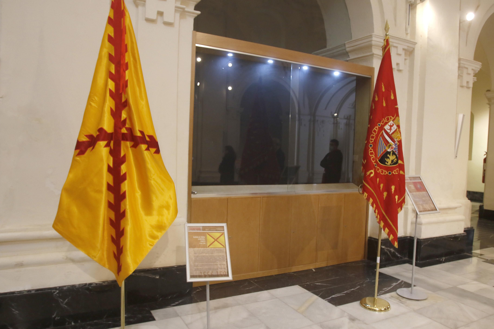 Fotogalería: La exposición sobre banderas históricas en Córdoba Fotogalería: La exposición sobre banderas históricas en Córdoba