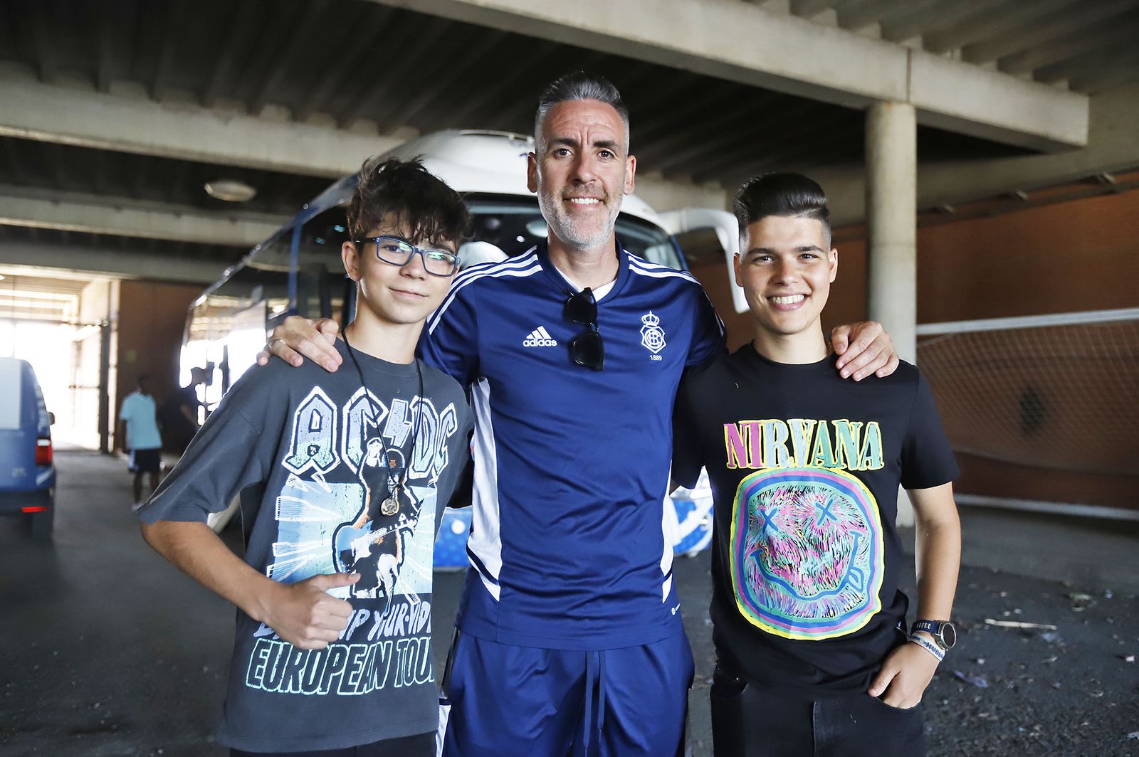 Imágenes de la salida del Recreativo de Huelva a Cáceres