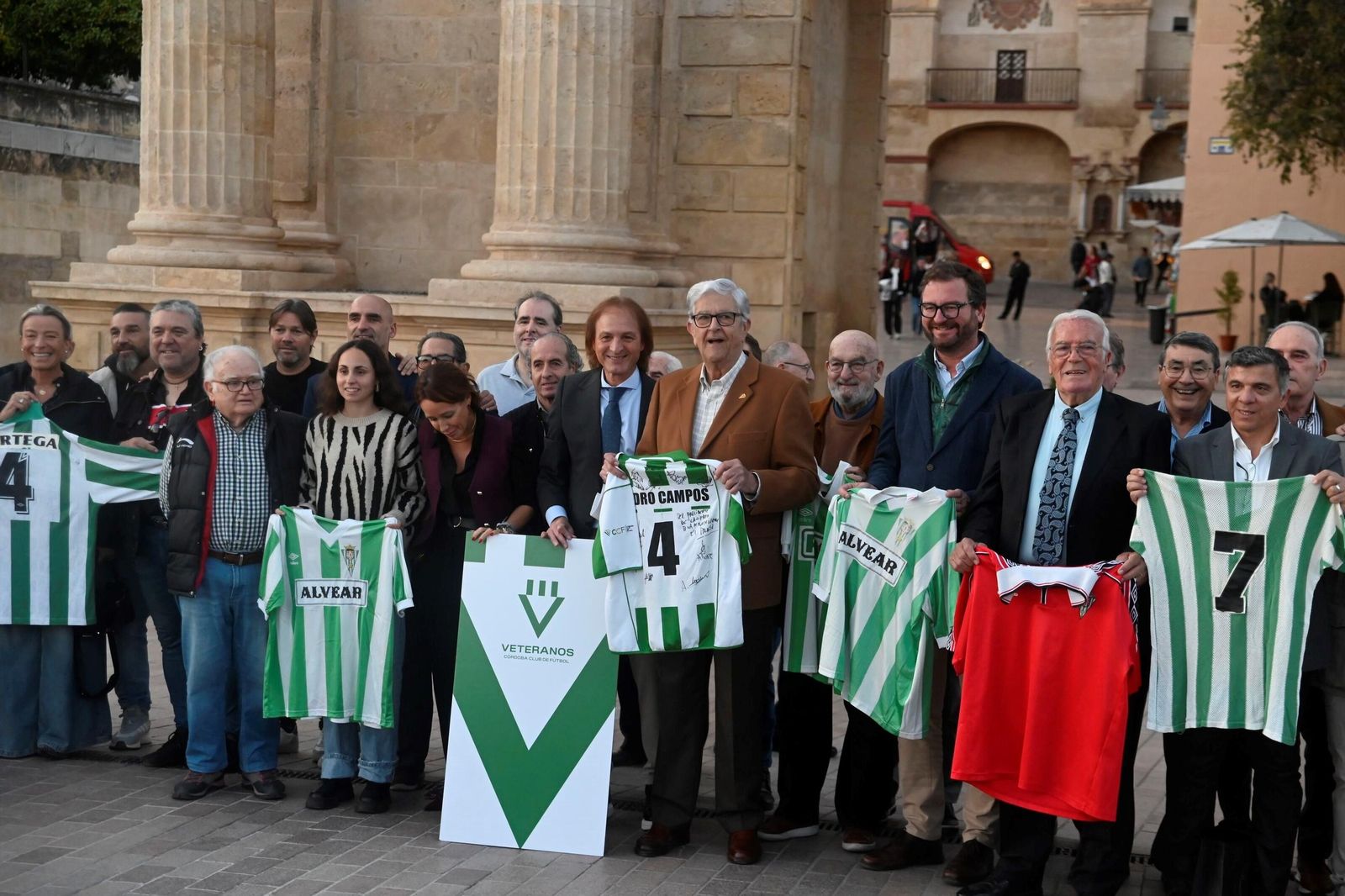 Las mejores fotos de la presentación de los Veteranos del Córdoba CF